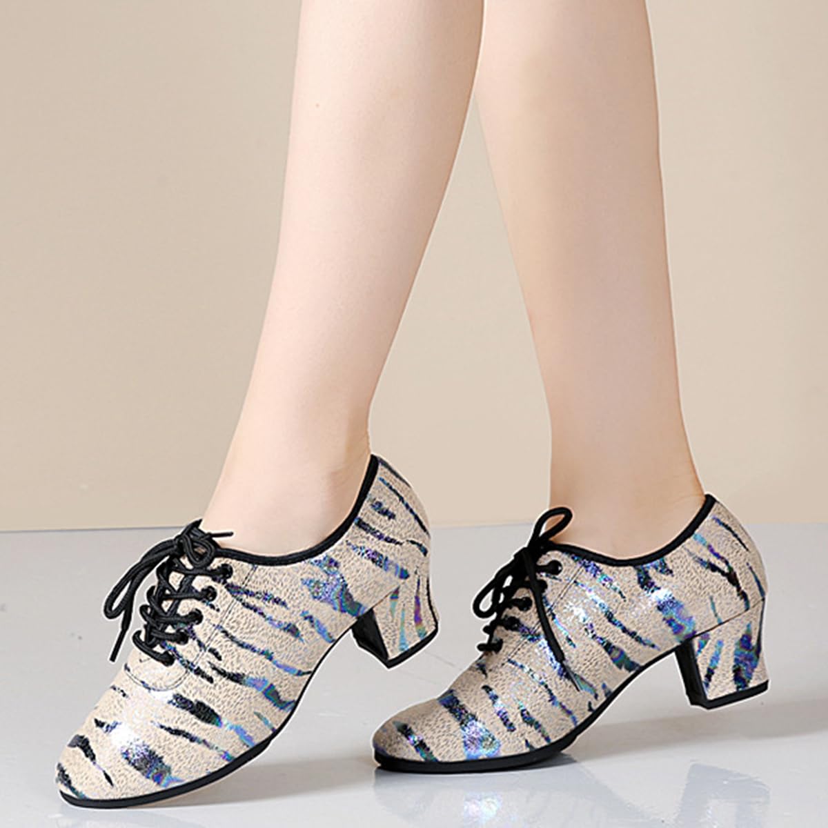 Scarpe da Ballo Latino Donna Punta Chiusa con Lacci Scarpe da Ballo Allenamento e Pratica Tango Sala da Ballo Pelle Tacco Basso