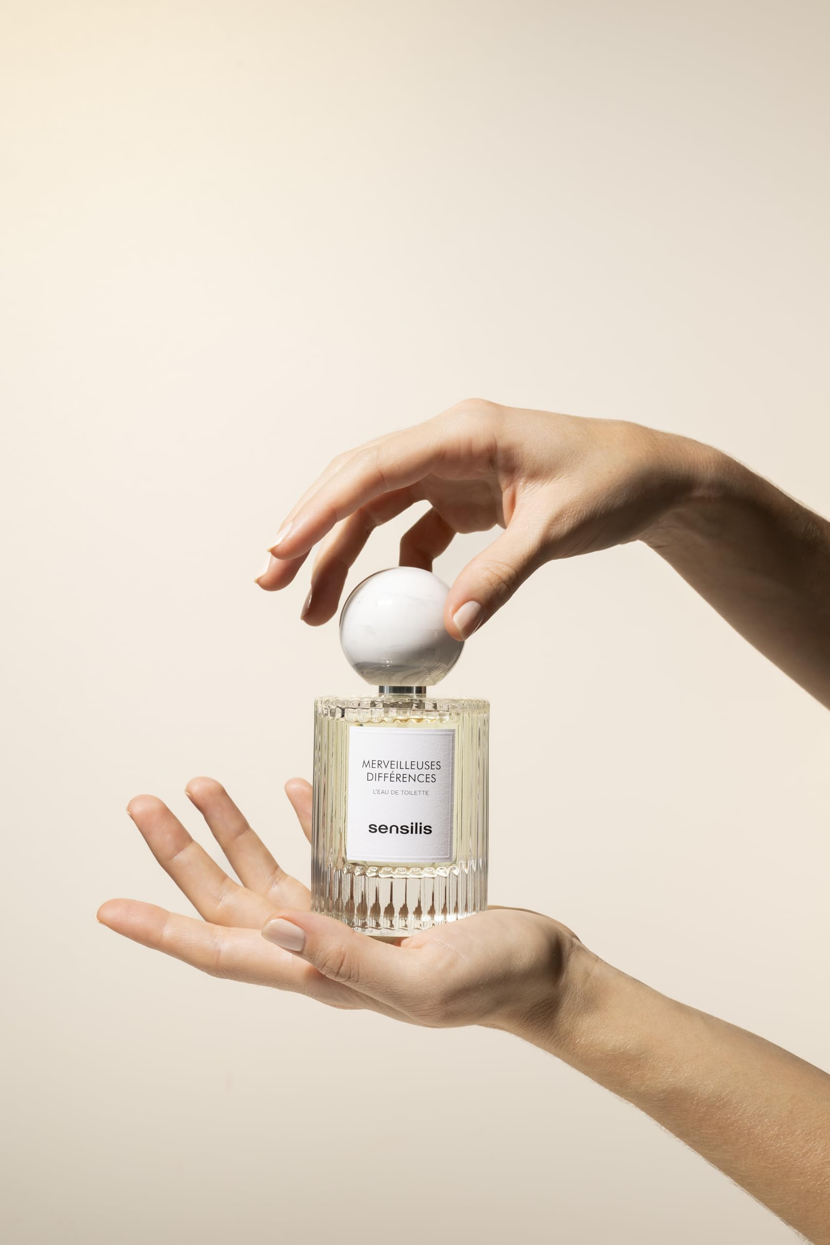 Sensilis - Merveilleuses Différences, Eau de Toilette, 100 ml | Bergamota, Jazmín, Rosa, Almizcle, Floral Fresco Cítrico, Unisex, Duradero, Día y Noche, Perfume, Uso Diario, Estela