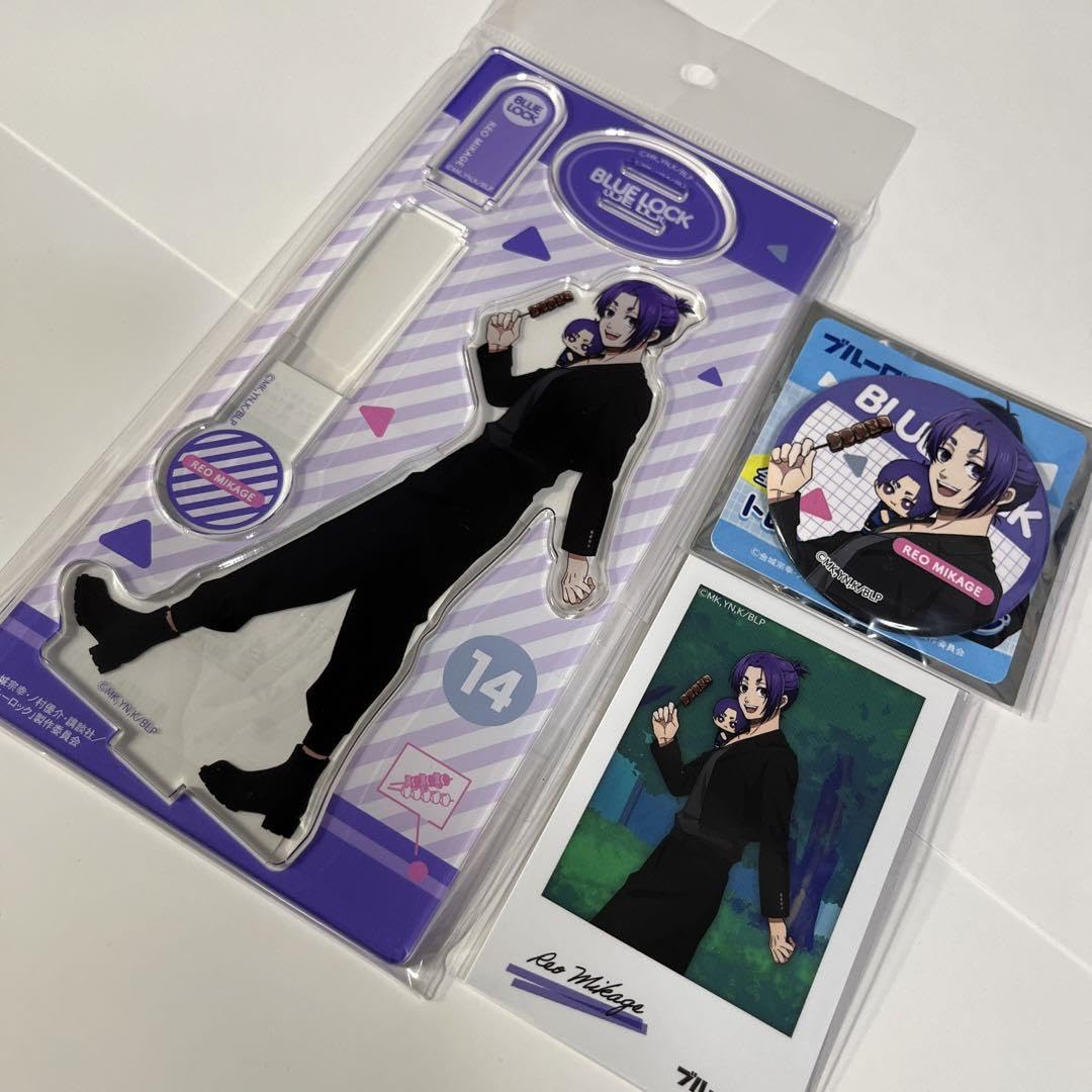ブルーロック　食べ歩き　缶バッジ　玲王