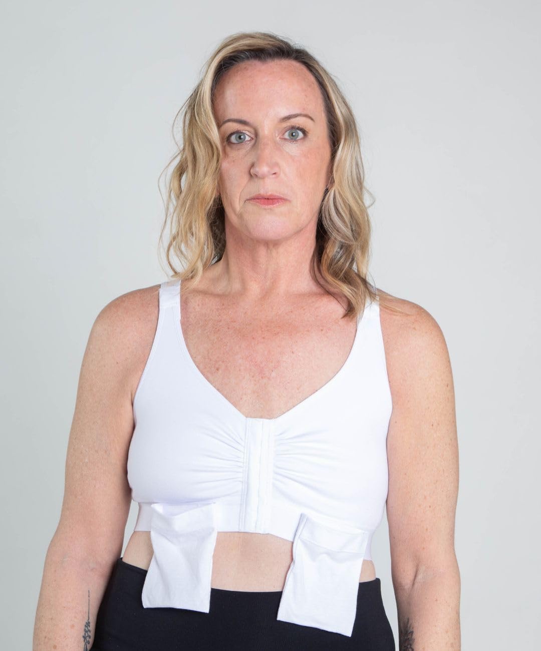 AnaOno Pocketed Post-Surgery Bra - Front Closure Bras for Women W/Removable Drain Pockets - Light Compression Mastectomy Bras - Image 2