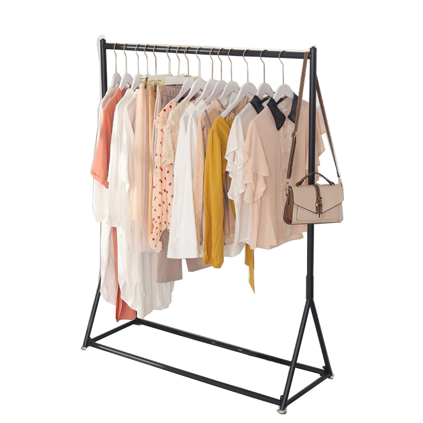 Portemanteau doré 150cm pour sublimer le style de votre chambre