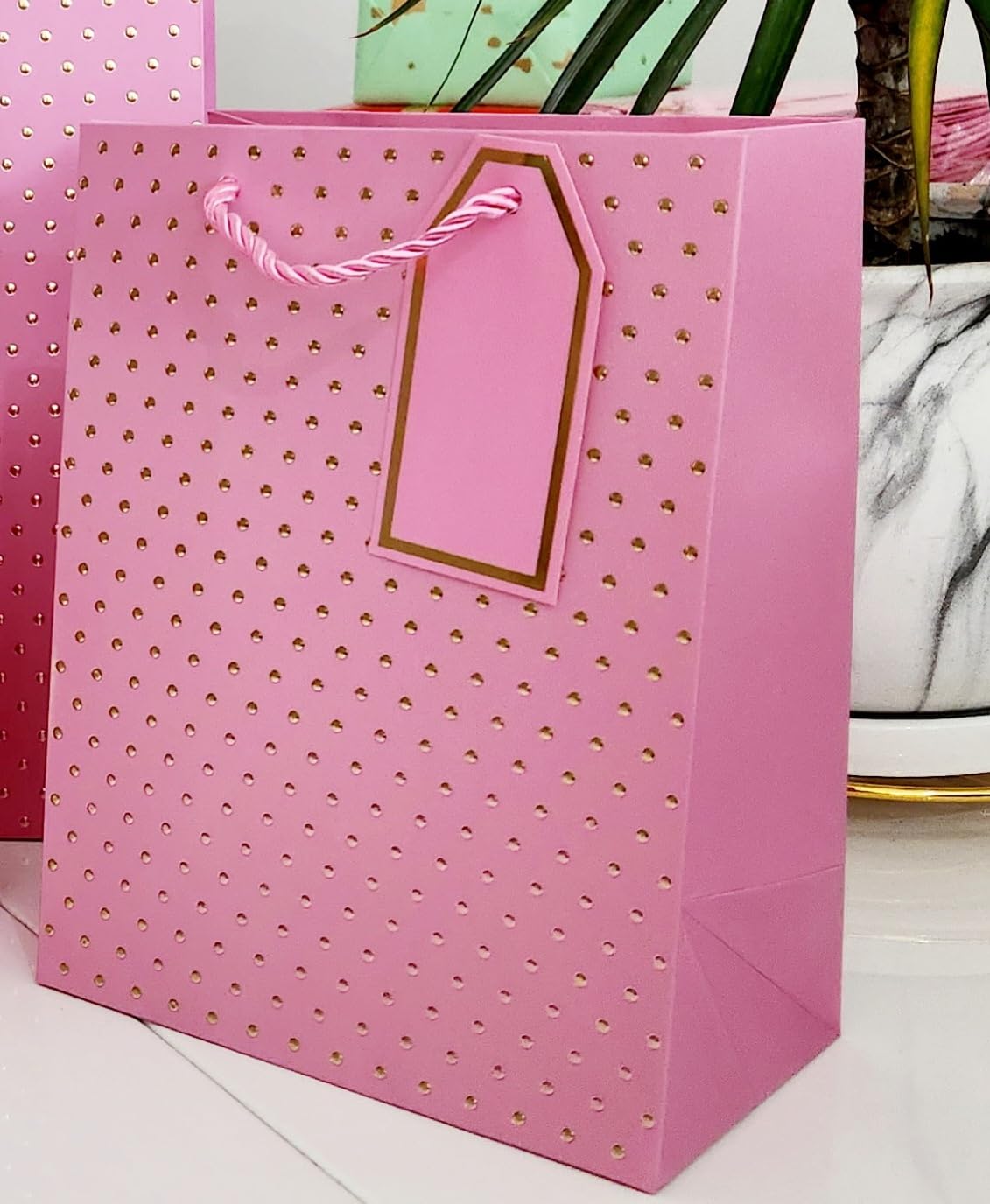 Elegant Large Gift Bag Large Gift Bags with Ribbon Golden Edges X-large Big gift bag Birthday Wedding Thank You Cake Chocolate Gift Bags White كيس كبير للهدايا (Small, Pink)