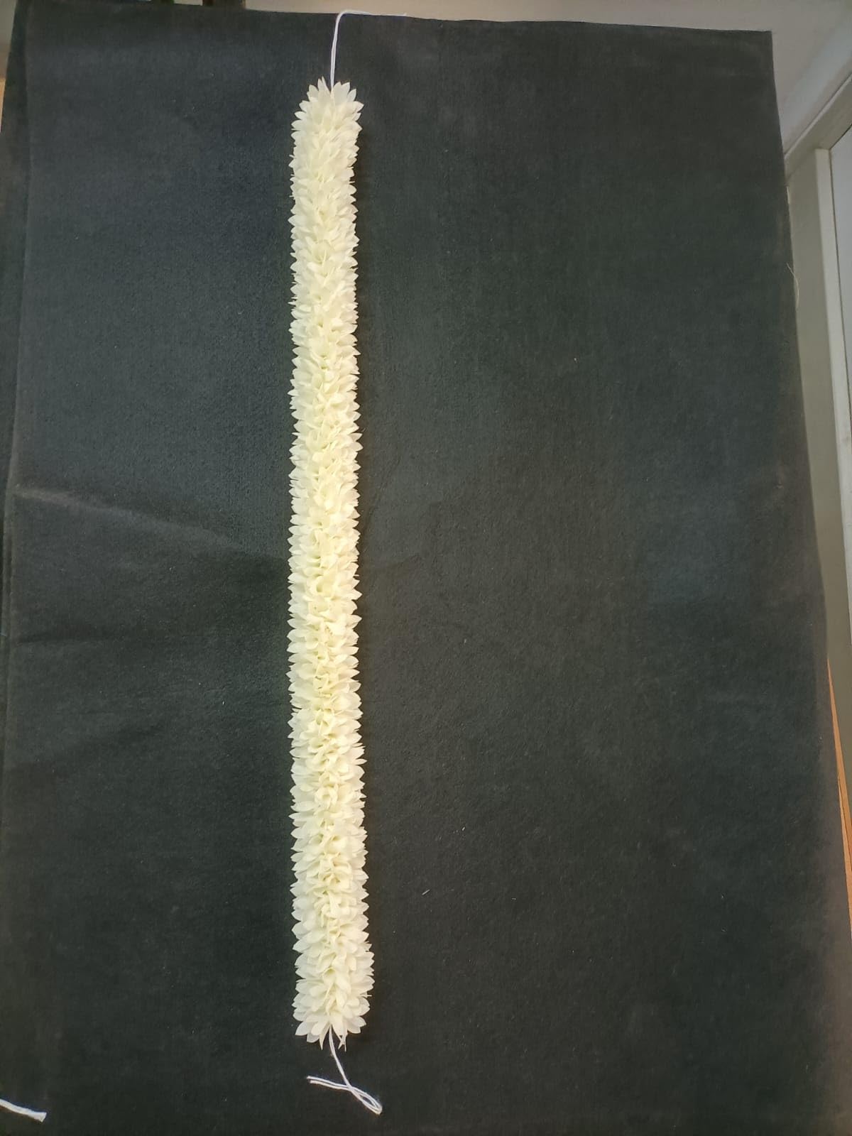 Flowers Park Home Decoration Flower/New mullai / 1 mtr/Cream/Pooja Room Decor/Photo fram/Decor/Decor for All Function