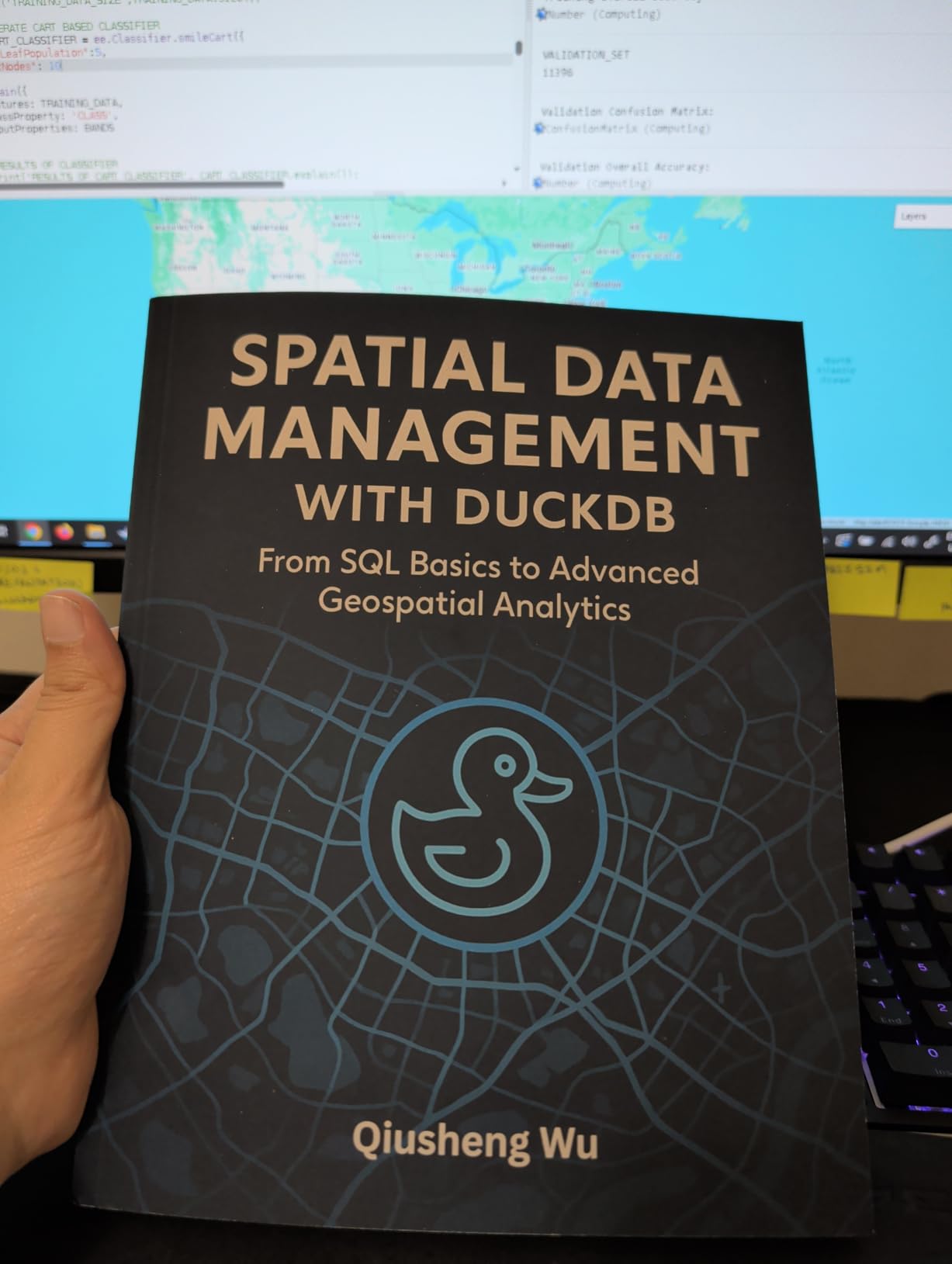 Amazon | Spatial Data Management with DuckDB: From SQL Basics to ...