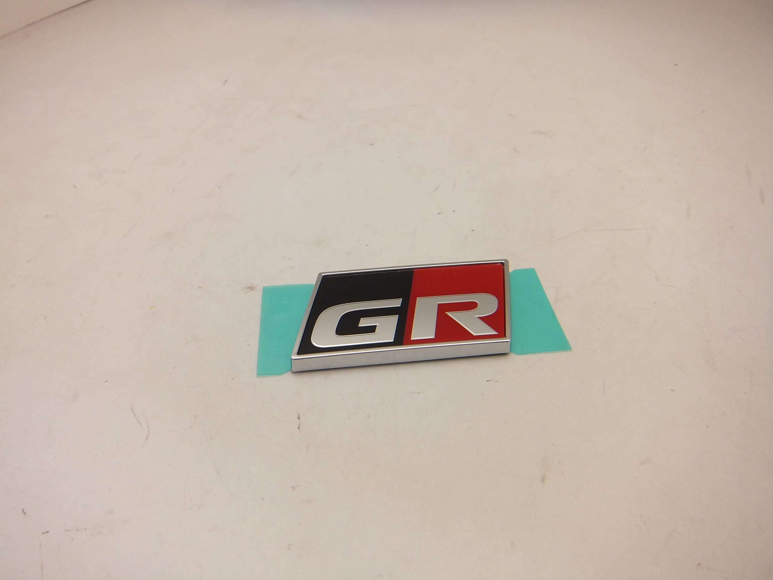 ☺︎様 7011 Amazon | トヨタ ヴィッツ(NCP131)サイド GRエンブレム 右