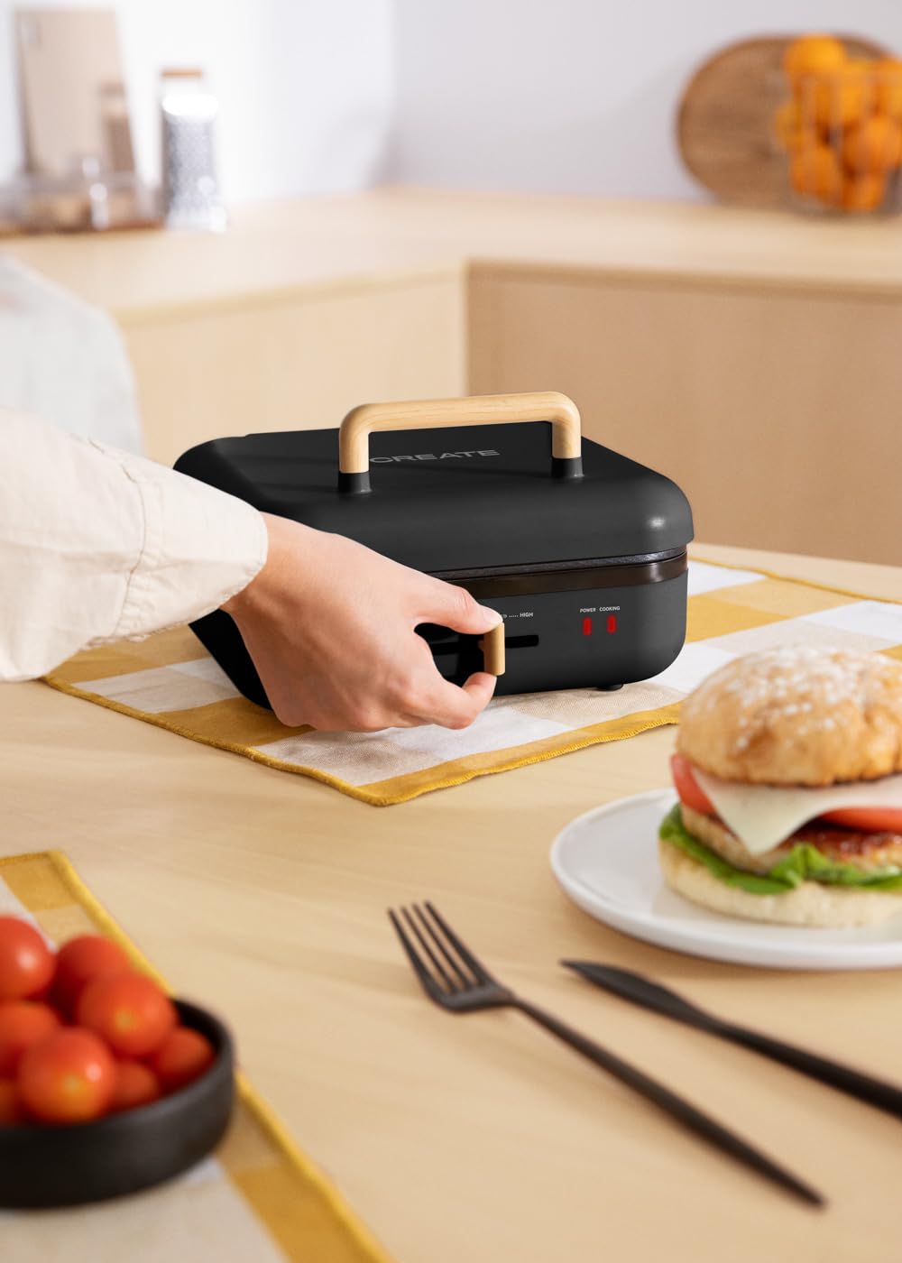 CREATE/STONE STUDIO PRO/Grill multifunzione con apertura 180º nero/Controllo temperatura, rivestimento antiaderente, vaschetta raccogligocce, manico a tocco freddo, 1400W