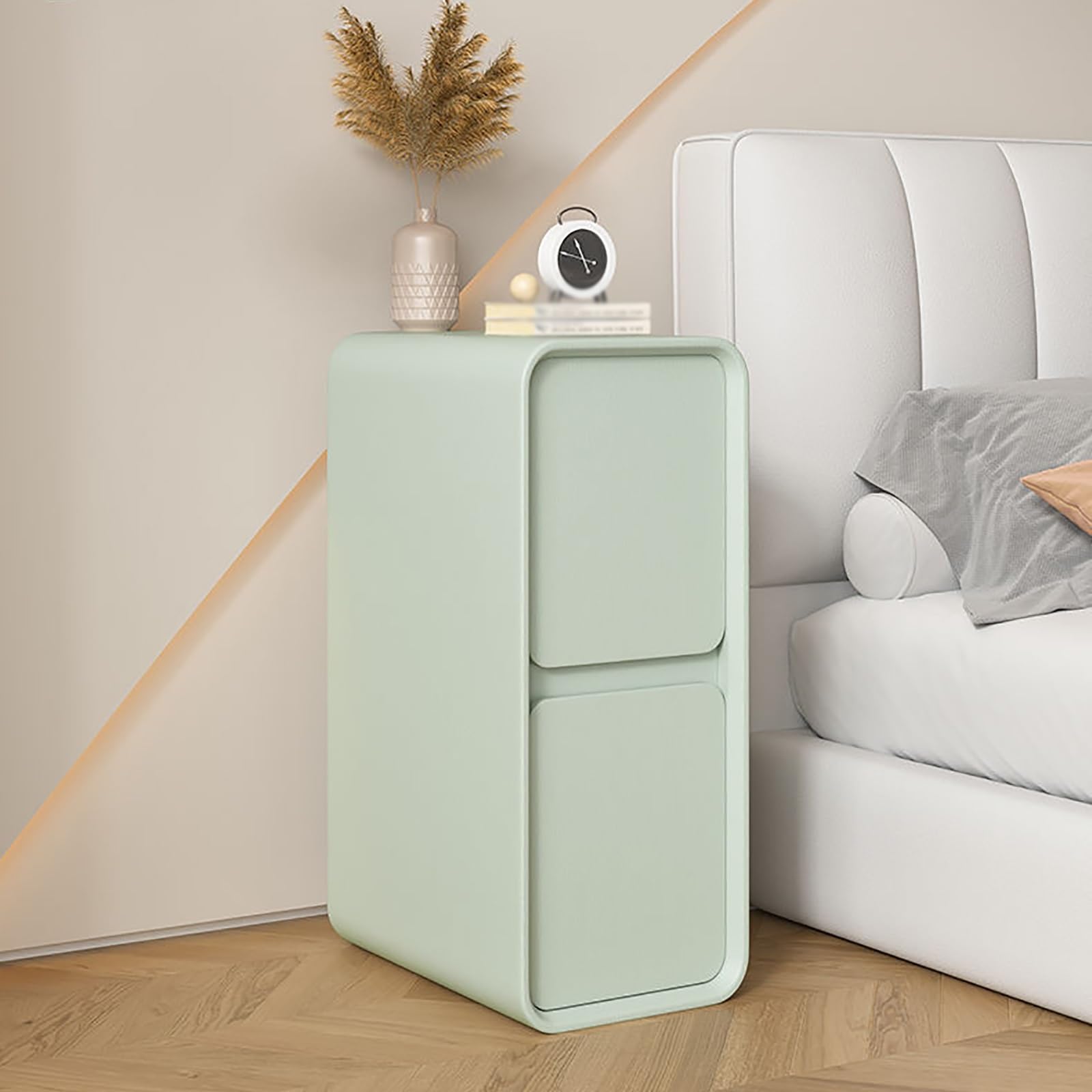 Table de nuit verte design simple pour harmoniser votre chambre moderne