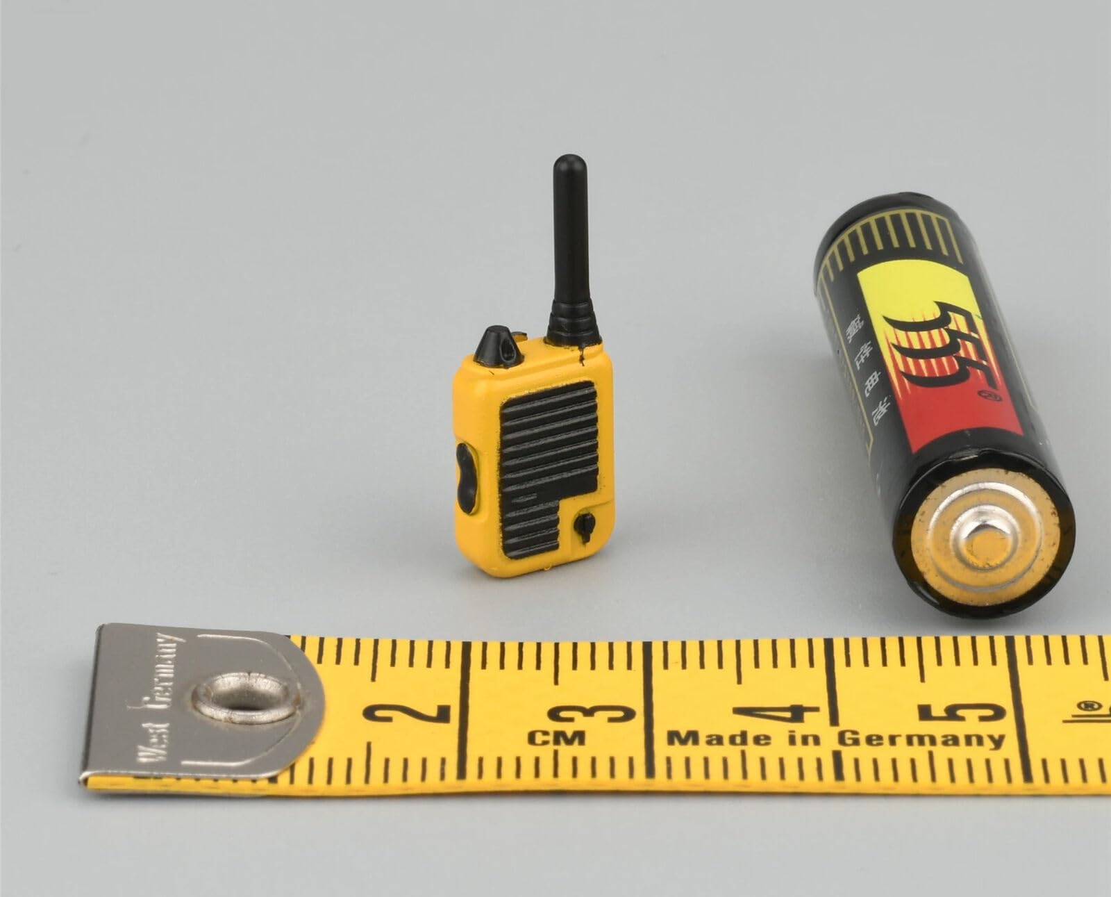 1/6 Scale Soldier SSG-008 Radio Station Model for12'' Action Figure, Black&yellow