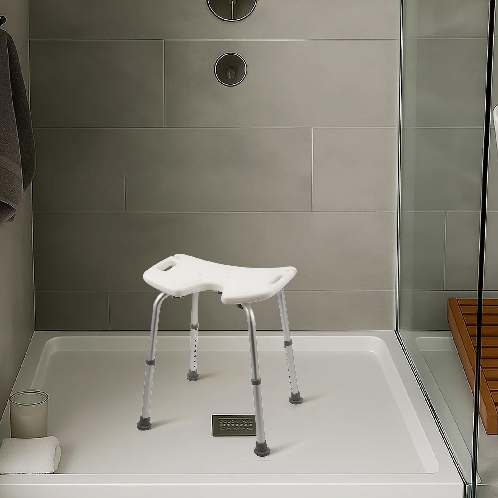 Duschhocker Höhenverstellbar Duschstuhl mit Hygieneausschnitt Griffen Badhocker 37–51 cm Rutschfester Duschsitz Leicht & Sicher für Senioren, Schwangere & Menschen mit Handicap