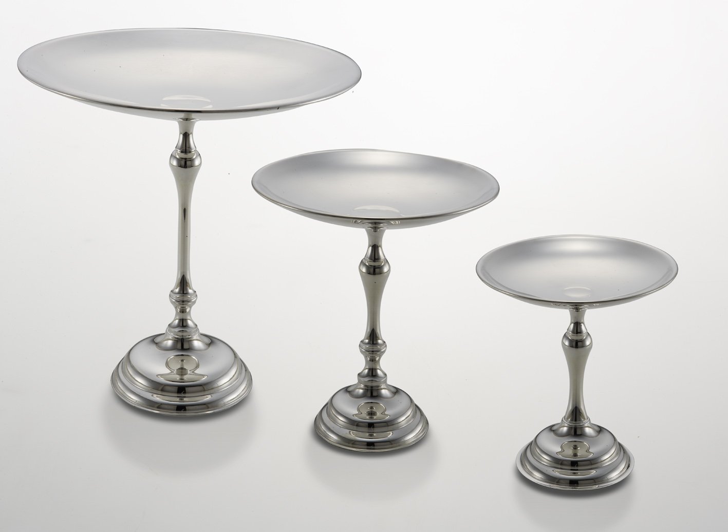 SWEET HOME Alzata Tonda da Buffet Argentata Argento Stile Cardinale cod.5010850 cm 18,5h diam.16,5 by Varotto & Co.