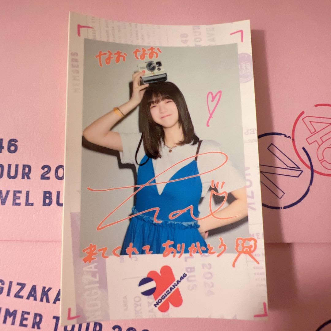 Amazon.co.jp: 乃木坂46 冨里奈央 全ツカフェ パリ チェキ ポラロイド