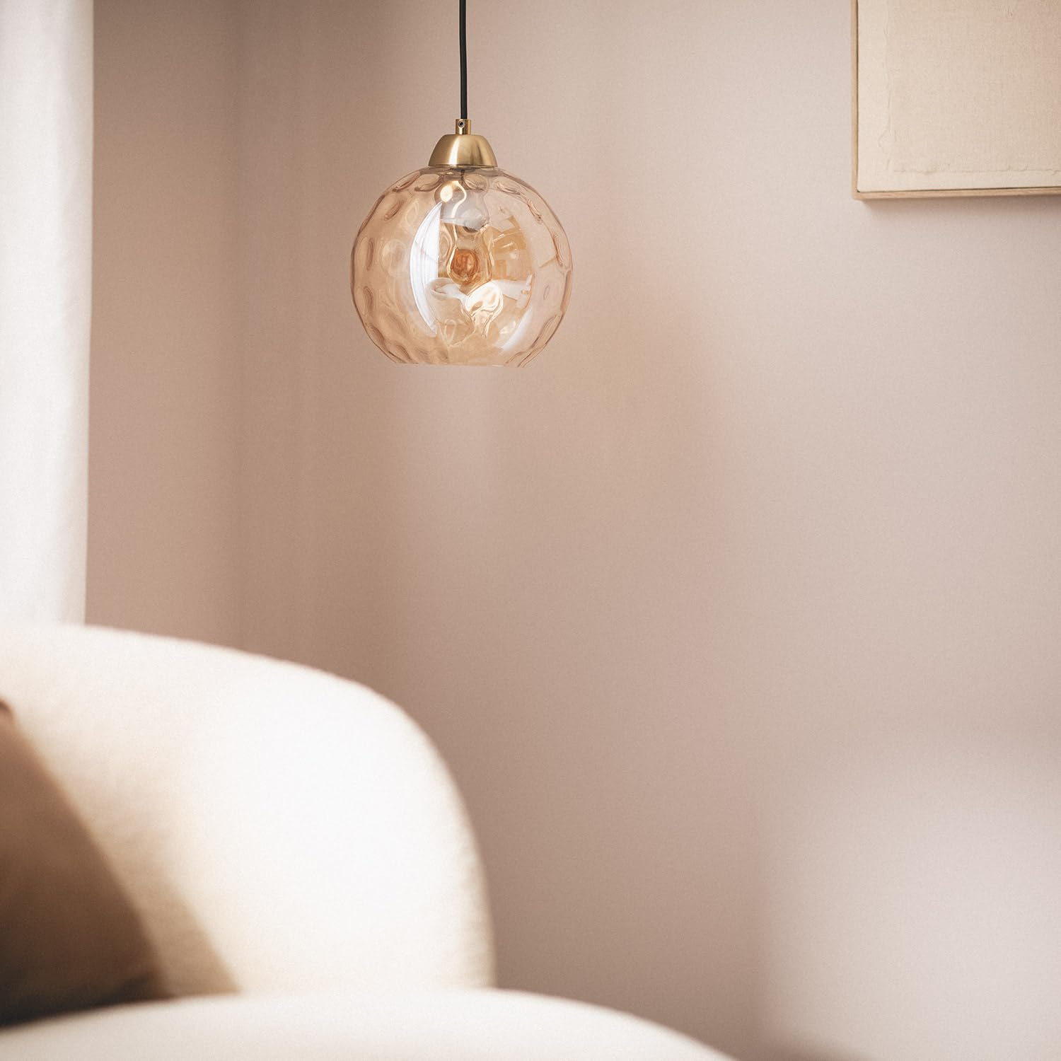 LEDKIA Lampada a Sospensione Vetro Cornelio Ambra | Design Elegante Anni '20 | Compatibile con Lampadine E27 | Metallo e Vetro Resistente | Per Cucina, Soggiorno