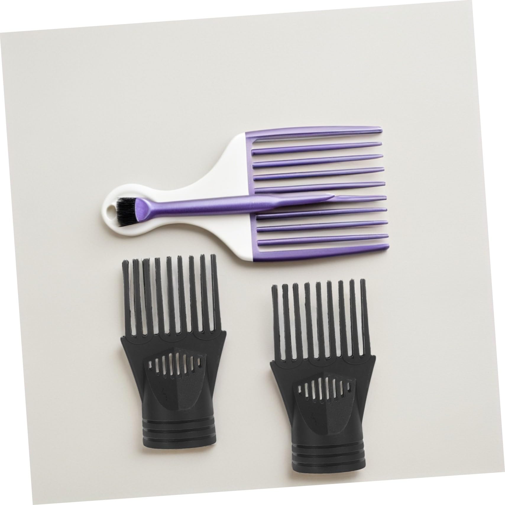 Lot de 5 Embouts Peignes Noirs pour Sèche-cheveux, Accessoires en Plastique, Contrôle du Flux D’air, Démêlage Cheveux Bouclés et Lissage, Usage Professionnel et Particulier,