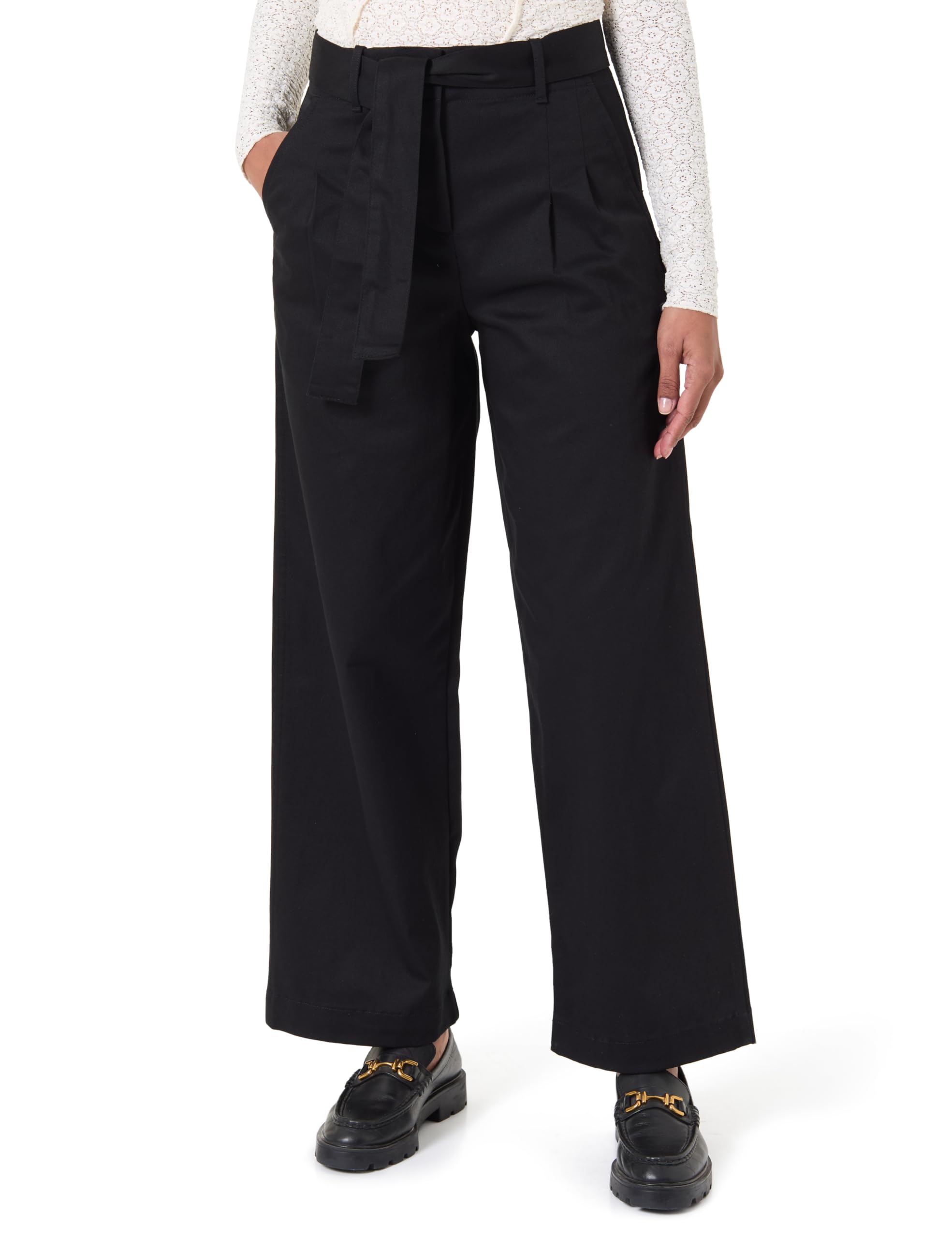 Mode von Calvin Klein & Tommy Hilfiger