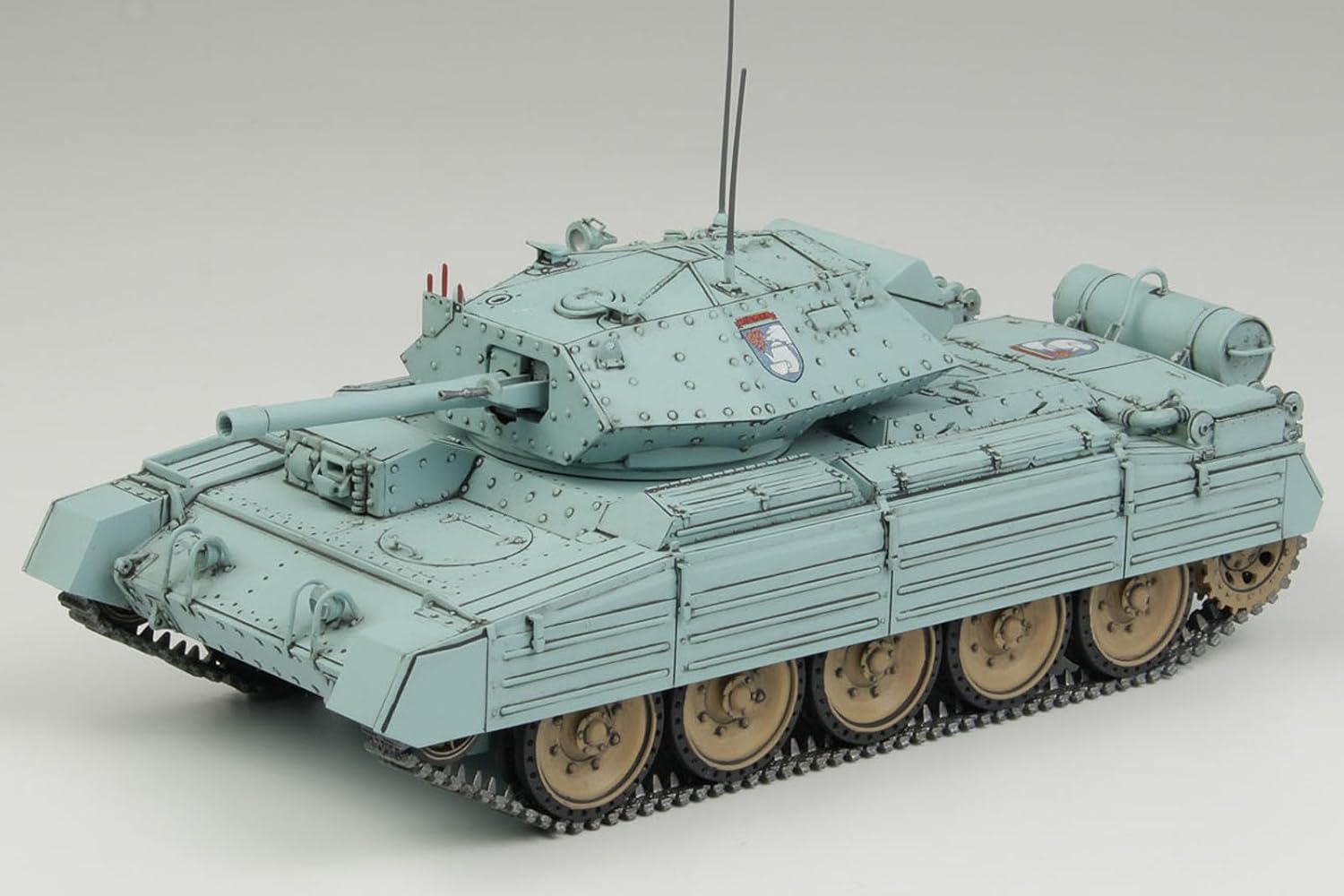 Mk.IV巡航戦車クルセイダーMk.III 聖グロリアーナ女学院 バトルダメージデカール&アクリルフィギュアプレート付属