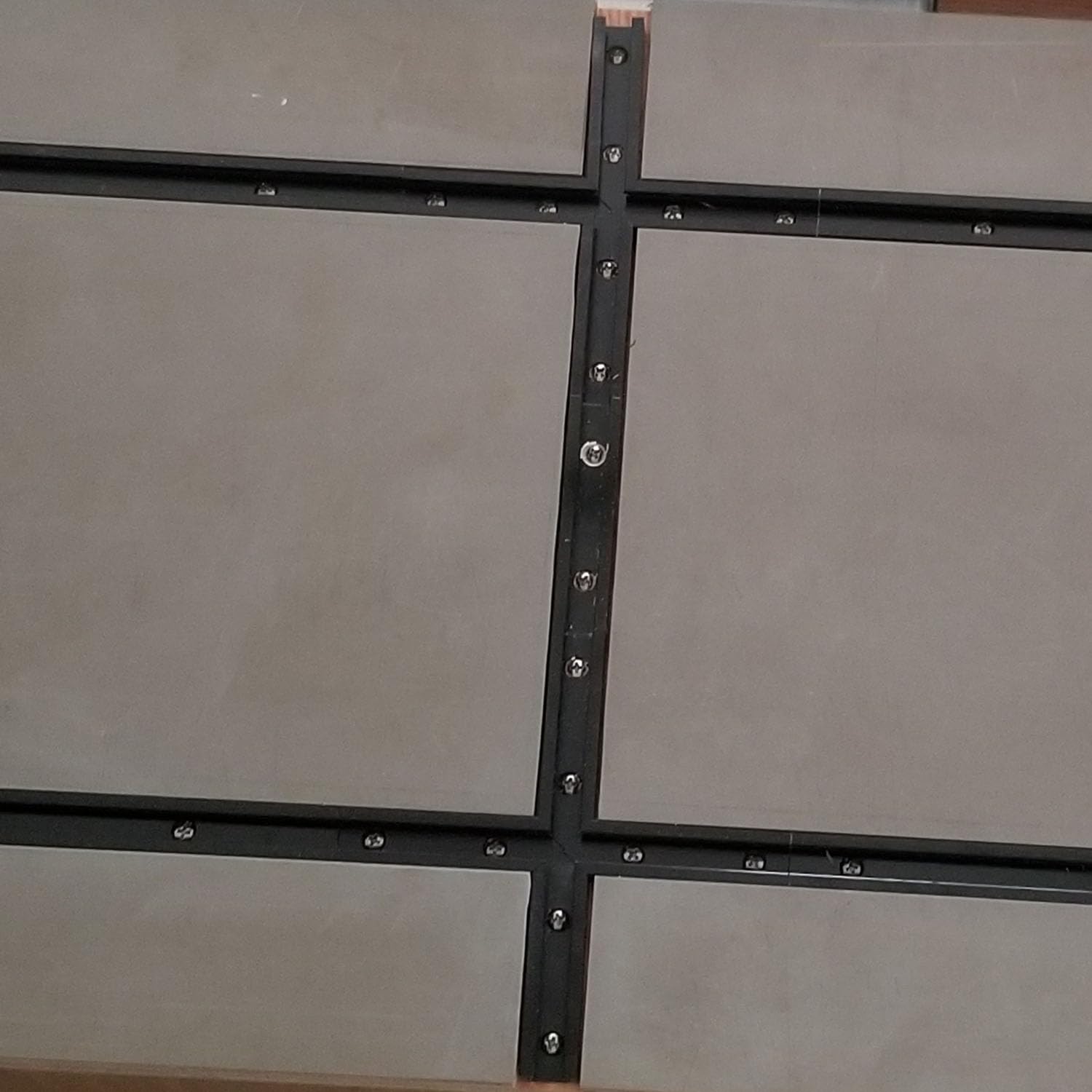16PcsT-Track Intersección para carpintería con tornillos, perfil de plantilla de doble corte, pistas en T universales negras
