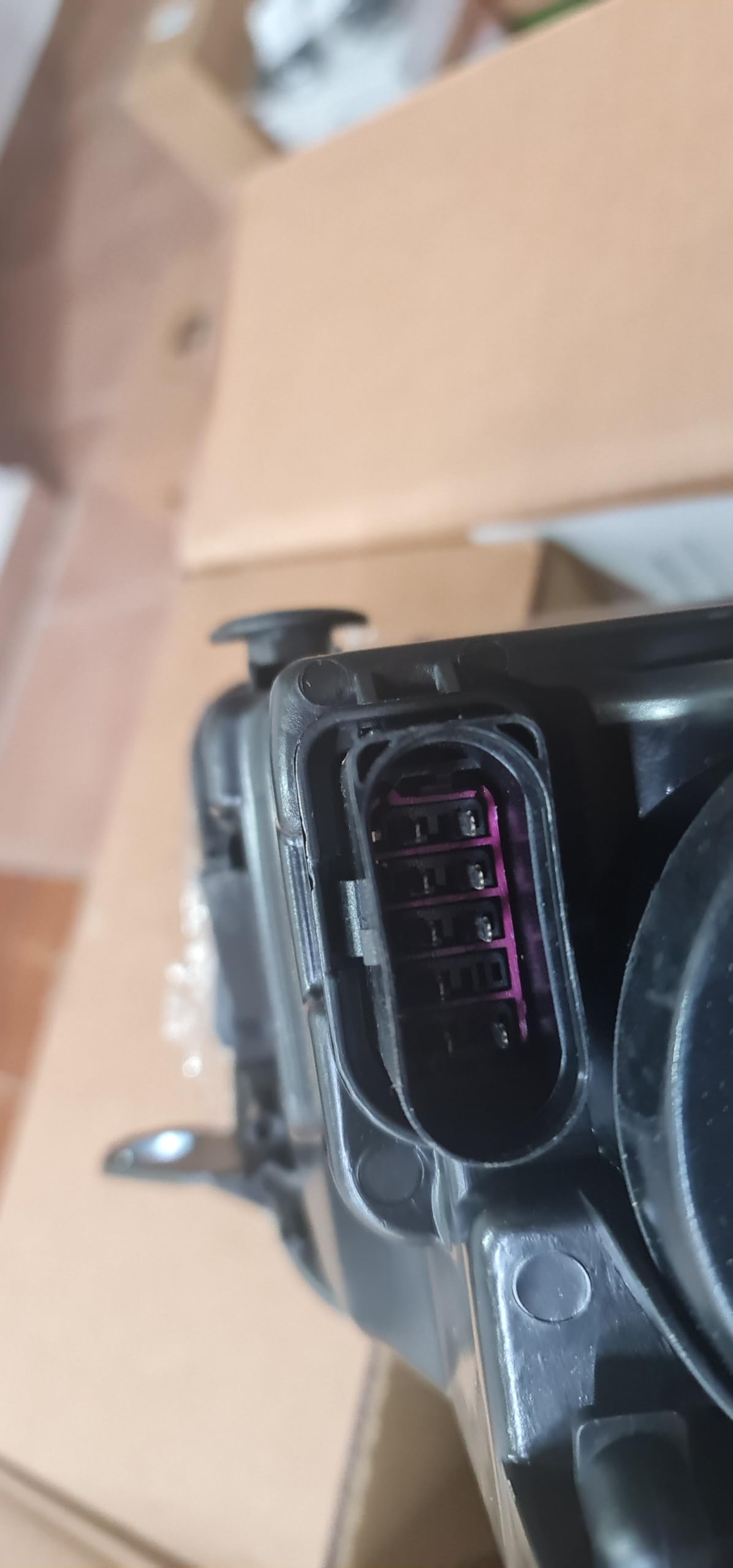 Set Di 2 Fari Anteriori Compatibili Per Golf Vi Mk6 da 2008 a 2012 H7/H15 con Motore Incluso Destro e Sinistro Gruppo Ottico con Luce Diurna