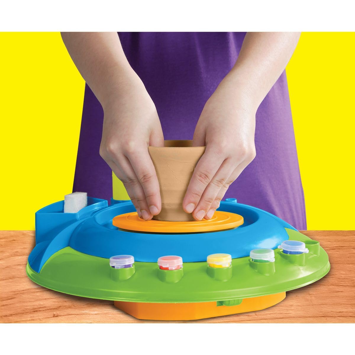 LEXIBOOK, Torno de Alfarería Motorizado para Niños, Kit Creativo con Arcilla Natural, Pinturas, Herramientas de Modelado y Accesorios, Verde, CRPOT1