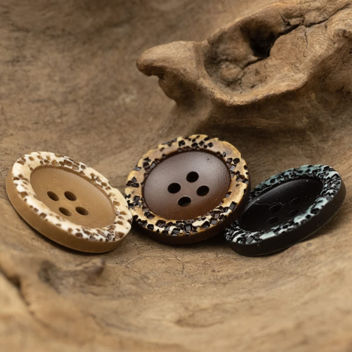 Lot De 10 Boutons Vintage Marron Ajourés - Pied Travaillé, 1,7 Cm - Occasion