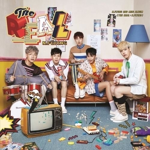 CD The Real N.Flying l'id&eacute;e cadeau id&eacute;ale avec photobook et cartes de collection sous emballage