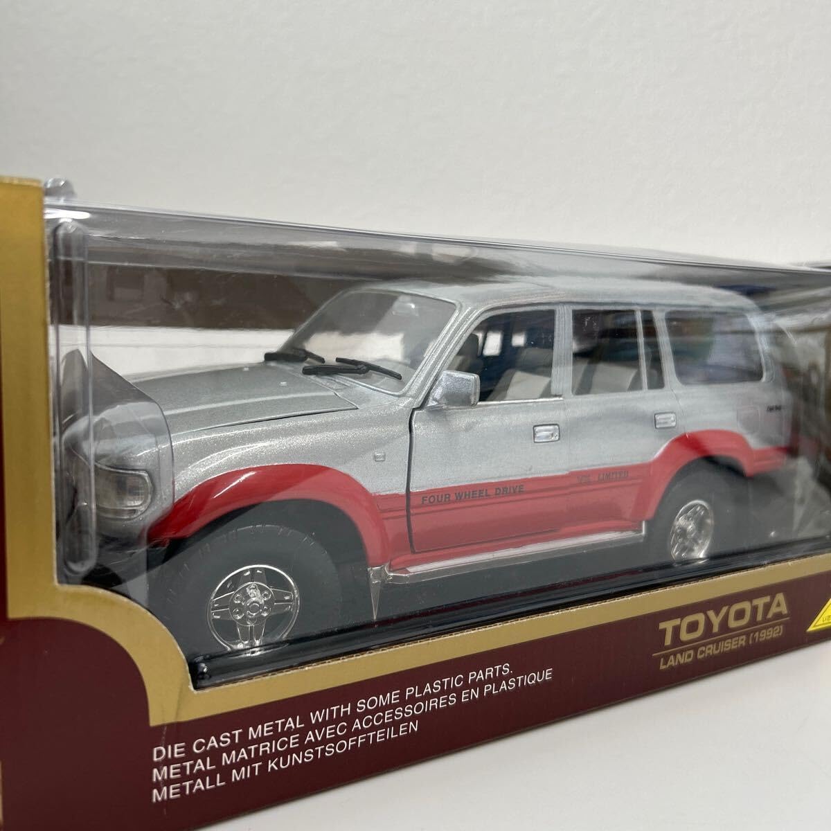 Amazon | Road Tough 1/18 ミニカー LAND CRUISER 1992年