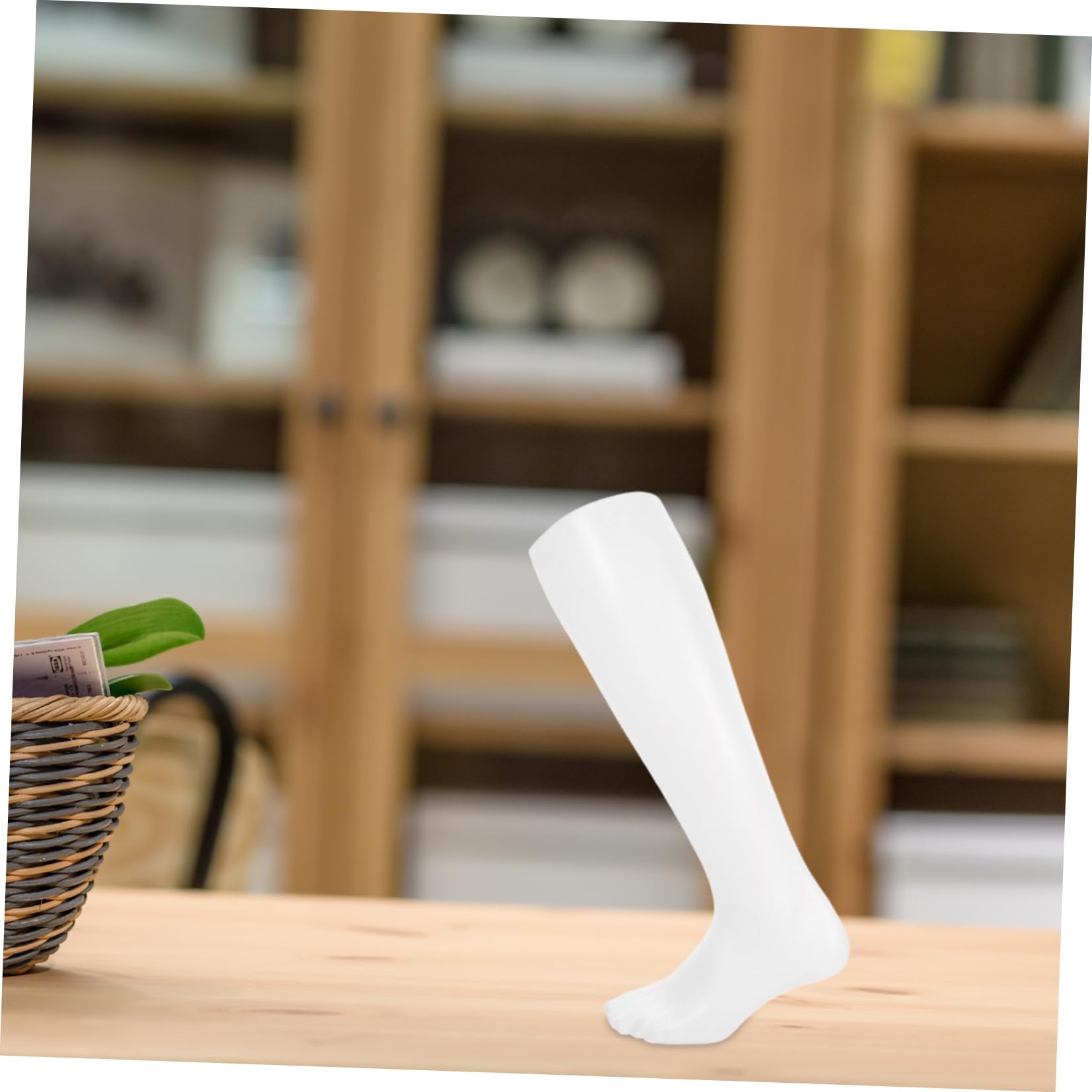 Socken Starkem Effekt und Minimalistischem Dreidimensionalem Fußmodell Weißes Kunststoff Lange mit Design für für Vielseitige Nutzung zu Hause oder Geschäft