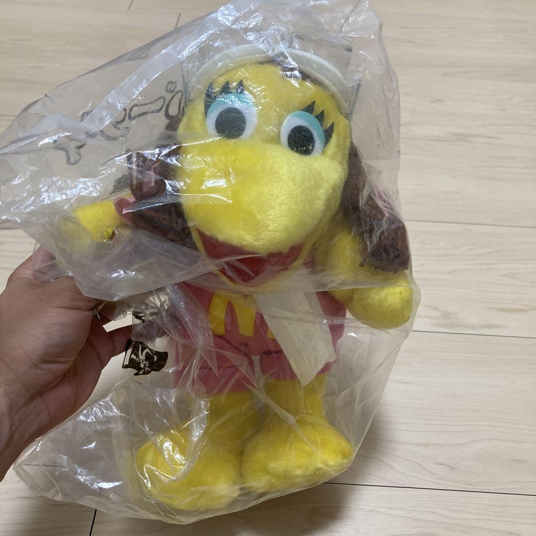 Amazon.co.jp: マクドナルド バーディ ぬいぐるみ 約33センチ グッズ 