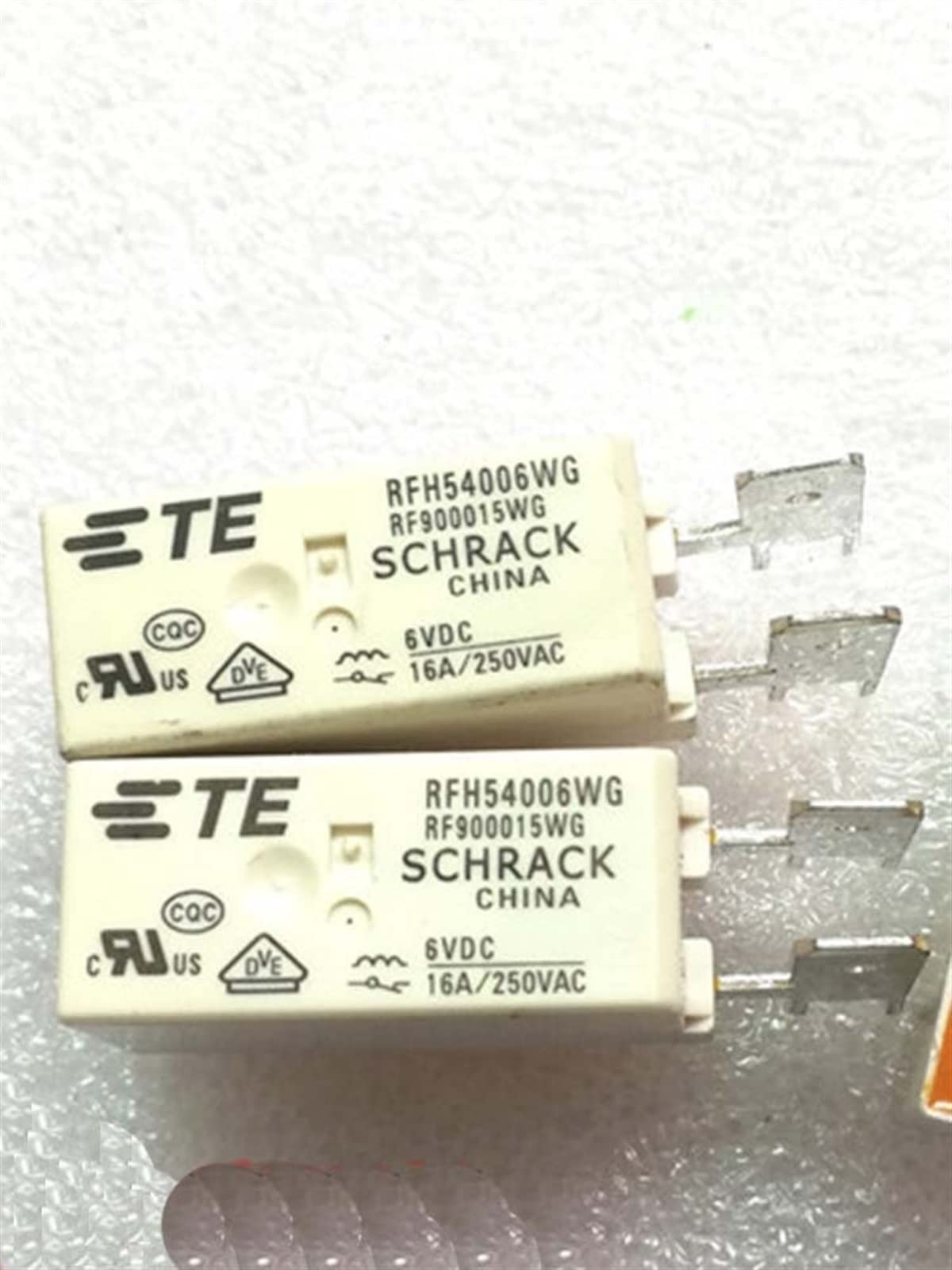 QEFHSVVZE RFH54006WG 6VDC 6Pins 2Plugs 6V Relay(5 PCS)