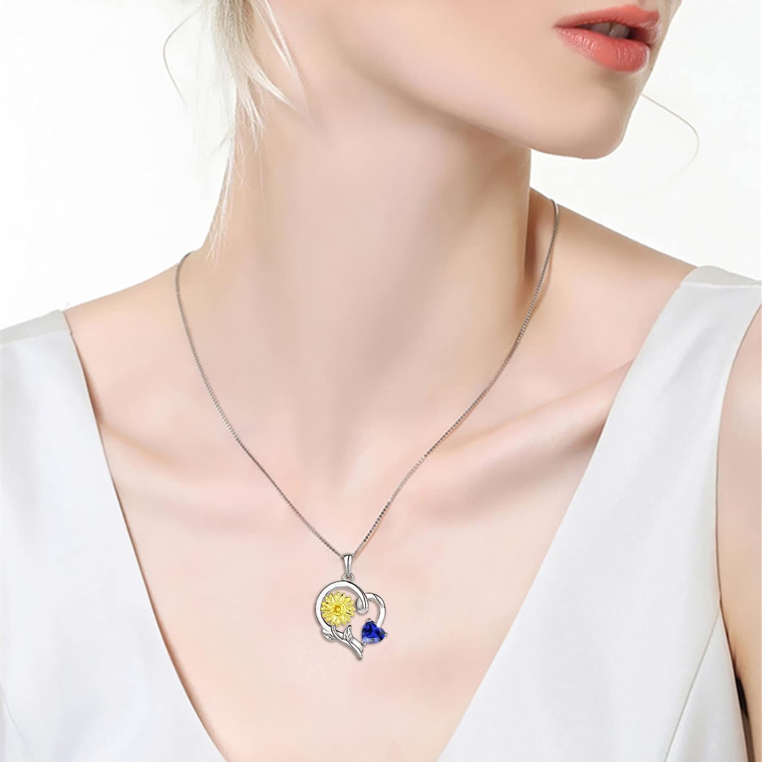 Sunflower Necklace Women's Necklace 925 Sterling Silver Heart Shaped Necklaces Birthday Jewelry Sunflower Gifts for Women