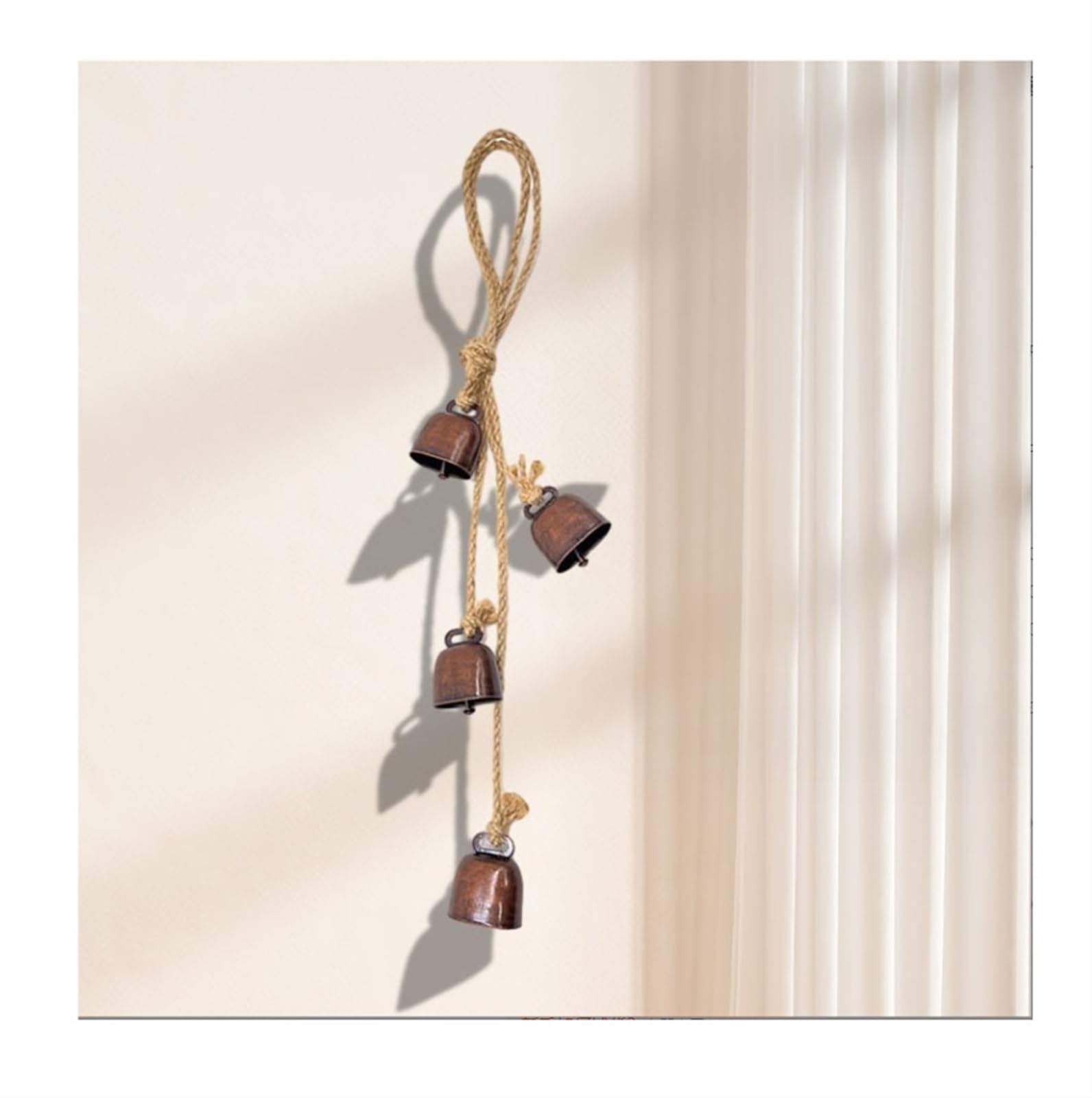 Wiszaca Dekoracja na Boze Narodzenie Dzwonki Bożonarodzeniowe Wiszący Ornament Dzwonki Harmonii Klaster Vintage Metalowe Dzwonki Krowie W Stylu Rustykalnym Dzwonki do zawieszenia(Rot)