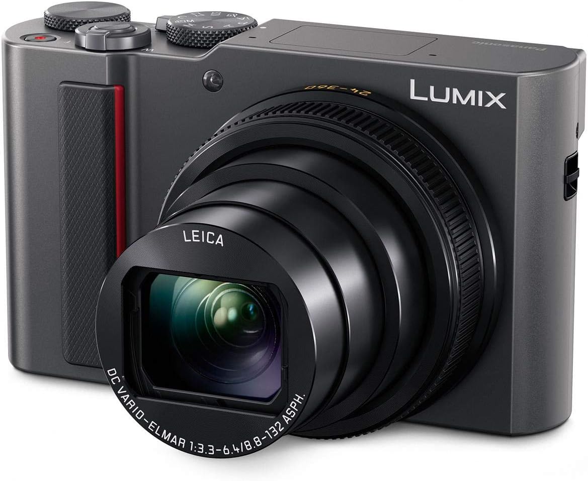 Назад view of Panasonic LUMIX DC-ZS200 Digital Camera showing LCD screen and electronic viewшукальнік
