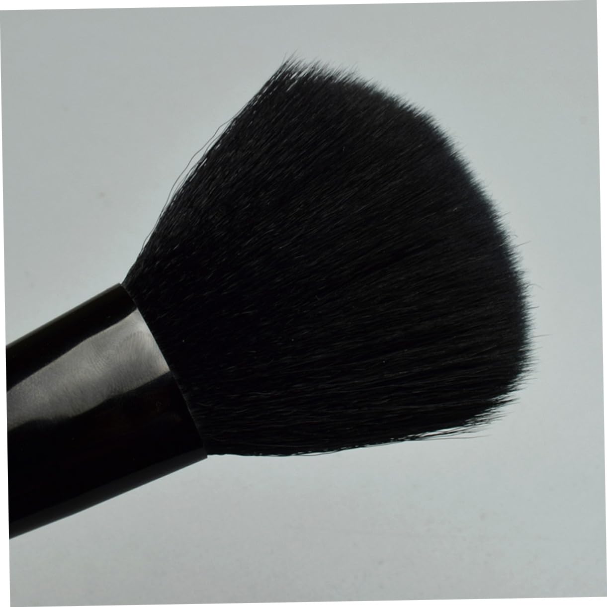 Baluue Face Makeup Brushes Blush Professional Makeup Brush Nylon Fiber Cosmetics Blush Brush for Women Girls Wooden Handle Blush Brush for Cheeks