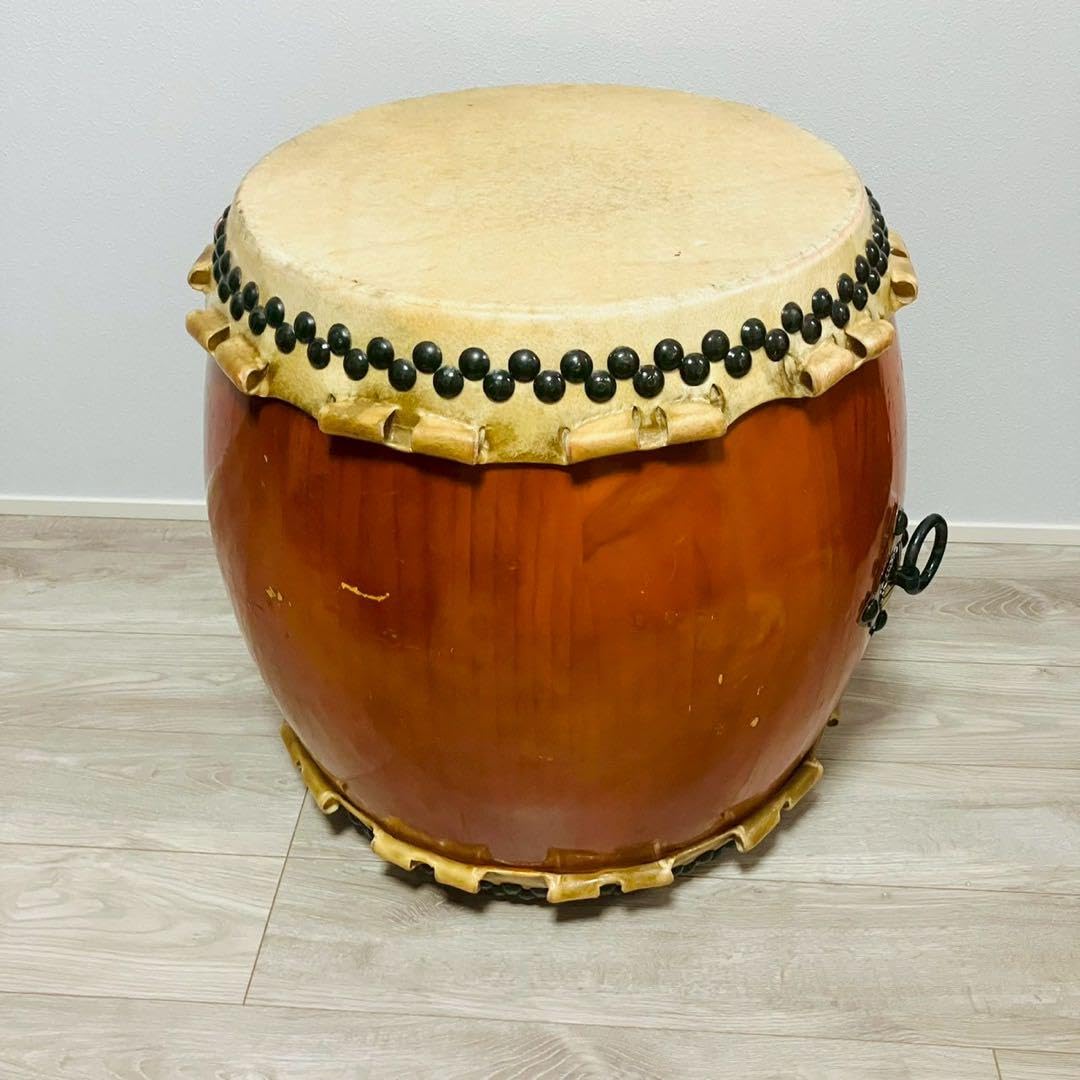 Amazon.co.jp: 長胴太鼓 和太鼓 一尺6寸 打面48㎝ 高さ60㎝ : ホビー