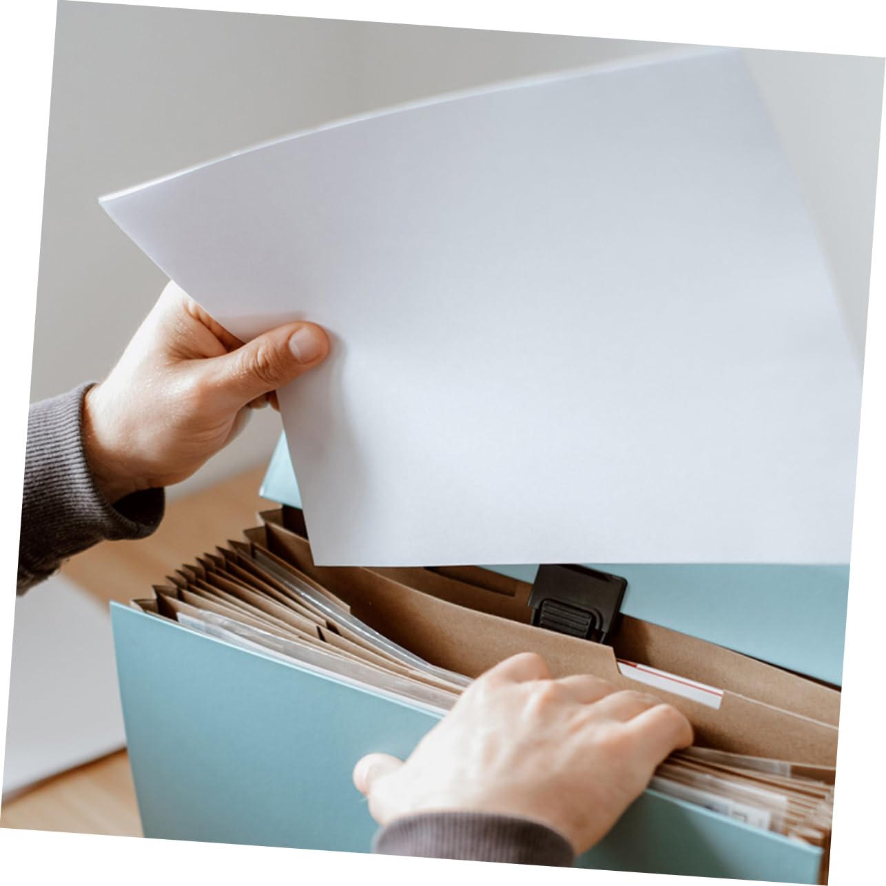 Aquarellpapier A4, 100 Blatt, Dickes Weißes Papier zum Malen | Stabile Oberfläche für Wasserfarben, Passend für Zeichnungen und Skizzen, Malpapier für Kreatives Arbeiten