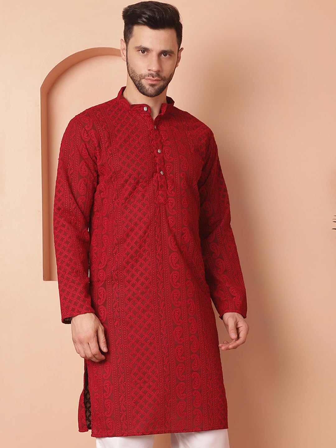 Jompers Men's Maroon Chikankari Embroidered Kurtas. (Maroon, L)