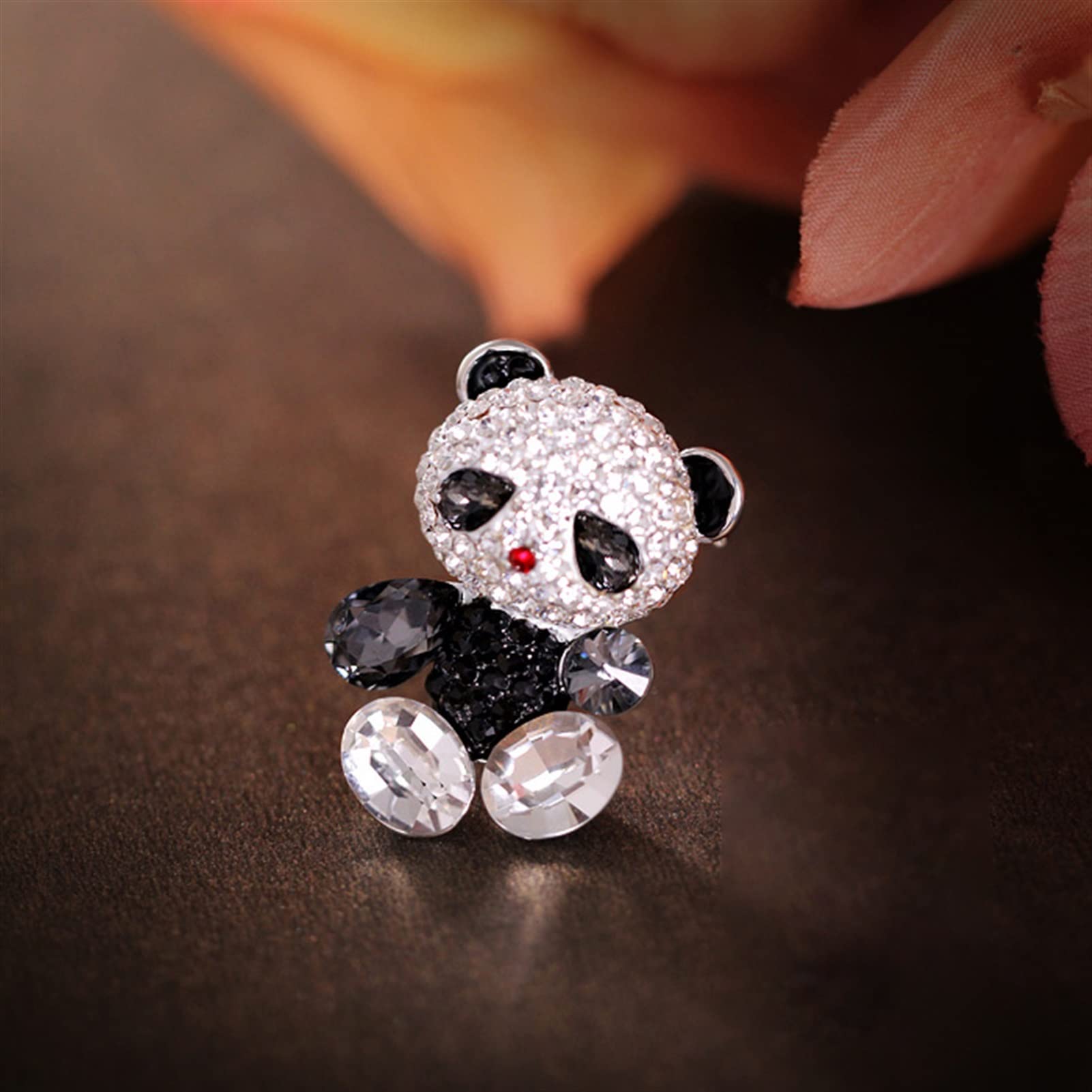 Spilla for matrimonio Simpatico orsetto panda Spilla piccola, Spilla da donna da 1,4 pollici, Zirconi cubici intarsiati, Abito maglione Cappotto Giacche Decorazione di gioielli
