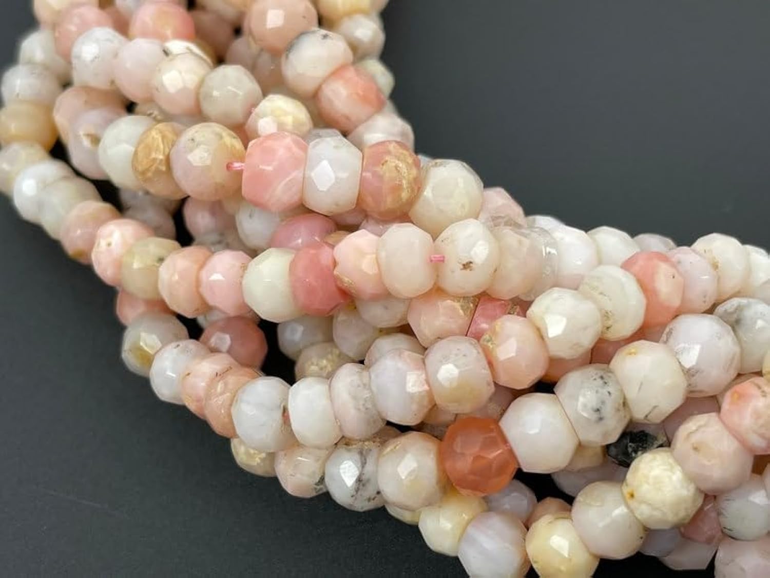 Opale rose naturelle en perles de 5mm pour un bracelet bohème chic