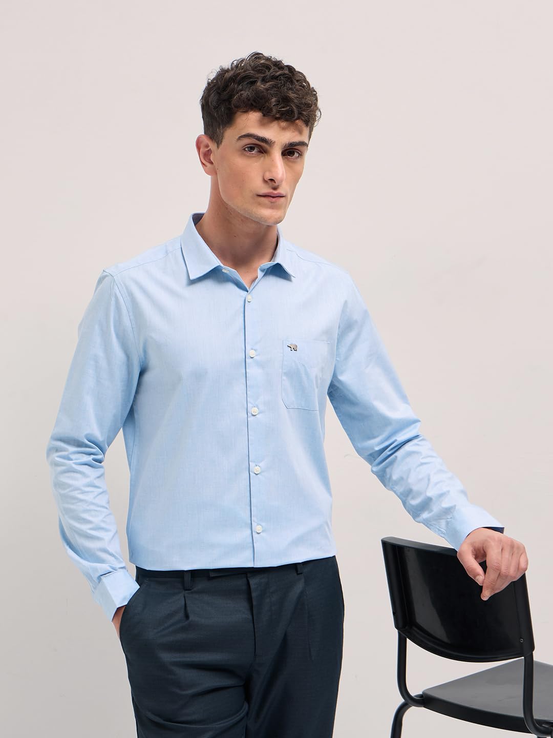 THE BEAR HOUSE Men's Solid Tailored Fit Formal Shirt Blue