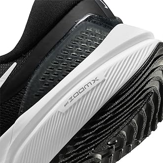 NIKE Air Zoom Vomero 11, Men's Training Running Shoes