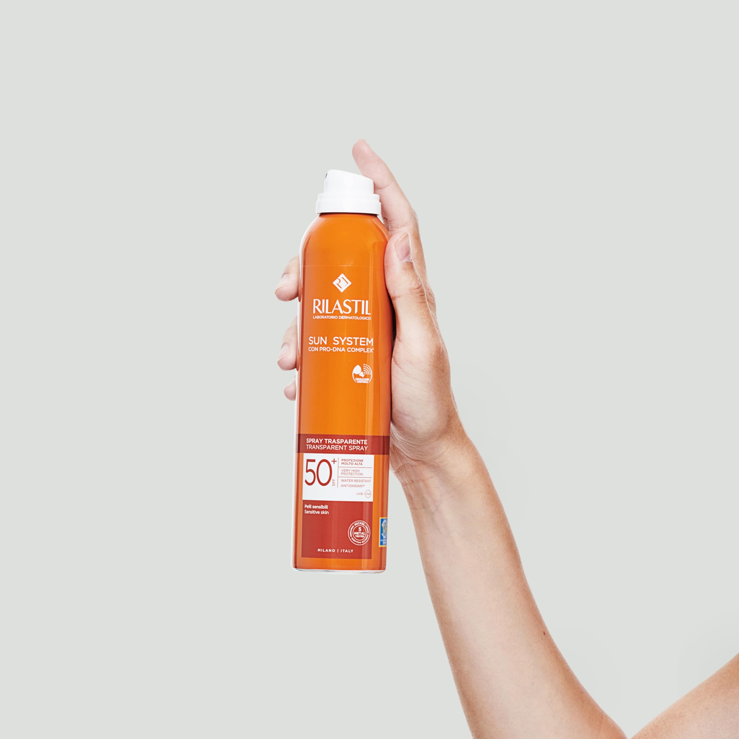 Rilastil Sun System Transparent Spray SPF 50+, Spray Corpo Trasparente, Previene Scottature, Macchie ed Eritemi, Resistente all'Acqua, Tutti i Tipi di Pelle, Azione Antiossidante e Lenitiva, 200ml