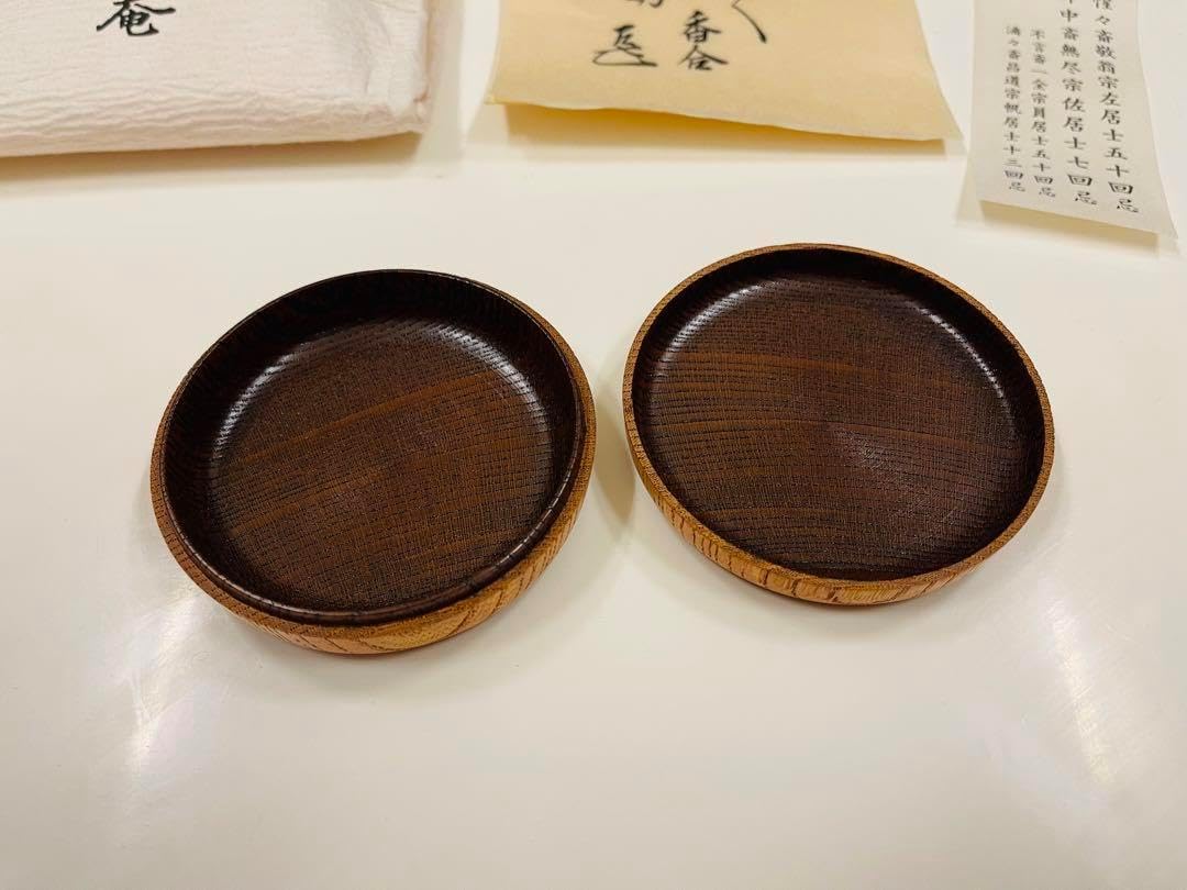 中国 青花底款 唐 青花菊紋盖盒・染付菊文香合 径9cm 清 EY11-8 中国 青花底款 唐 青花菊紋盖盒 染付菊文香合 径