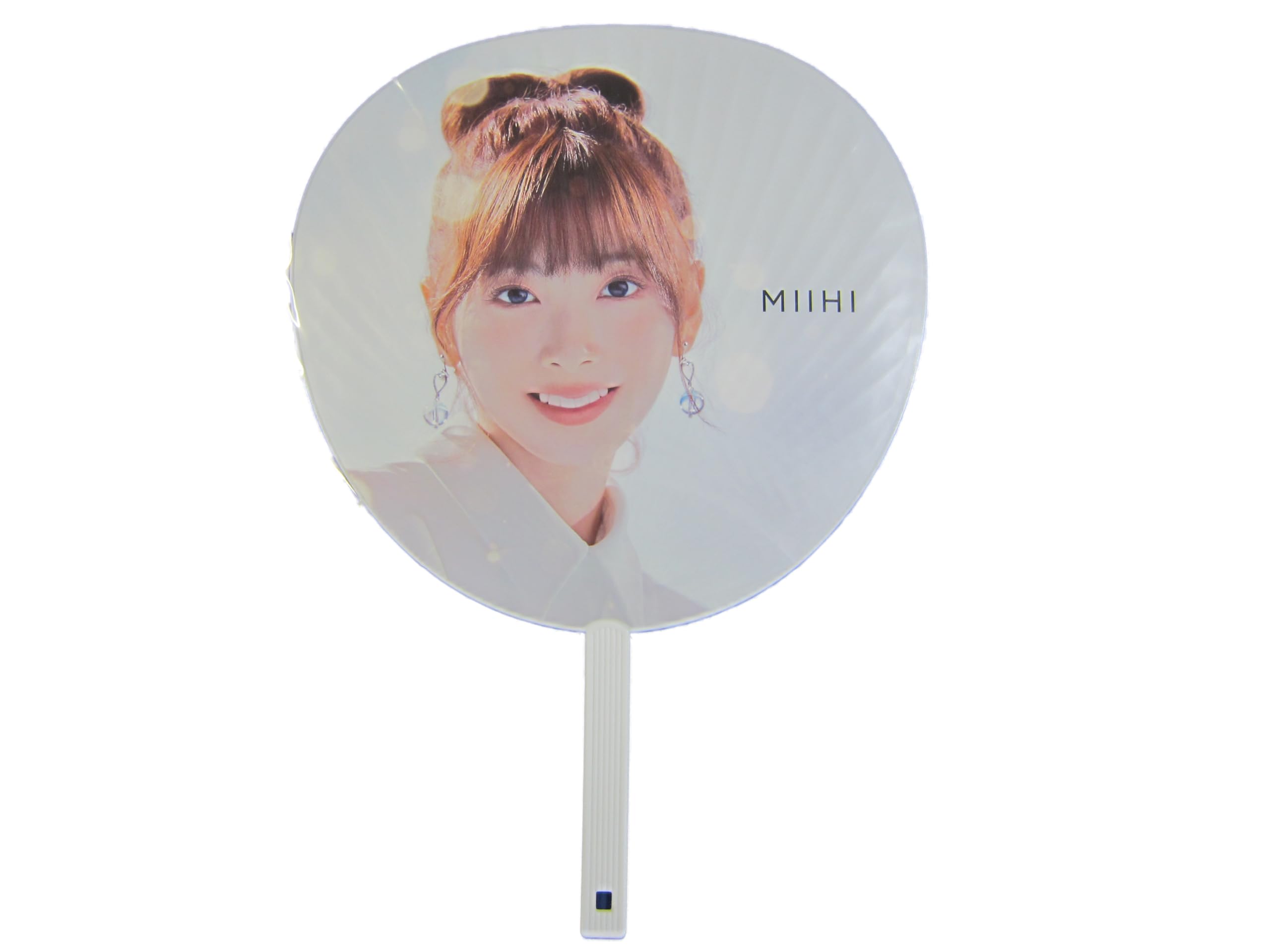 Amazon.co.jp: NiziU (ニジュー) NiziU POPUP STORE “ Step and a step