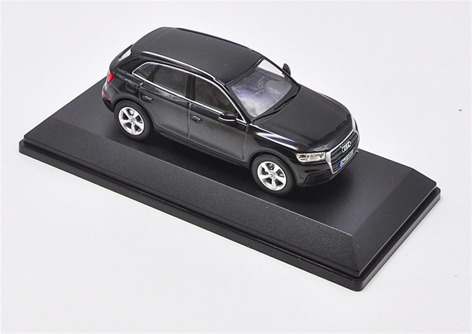 Amazon.co.jp: ミニカー スケールモデルカー 1/43 に適合 AUDI Q5 SUV