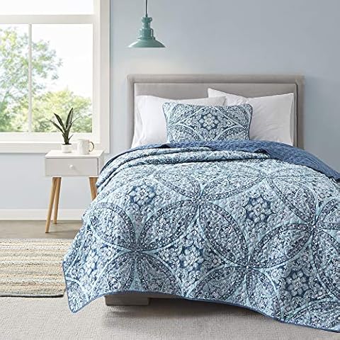 Comfort Spaces Reversible Quilt Set-Vermicelli Stitching Design All Season, Lightweight, Coverlet Bedspread Bedding, Matching Shams, Twin/Twin XL (66 in x 90 in), Gloria Damask Aqua 2 Piece Cover
