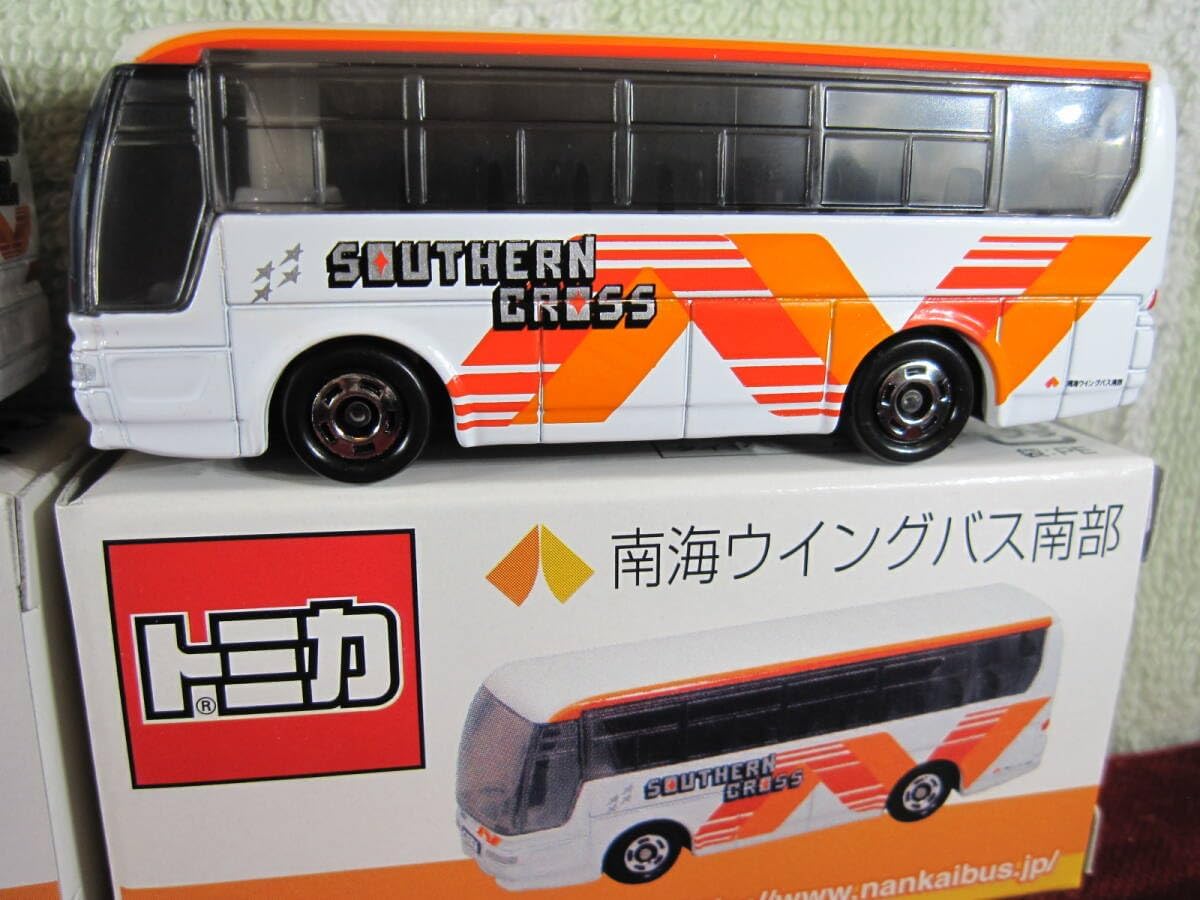 三菱ふそうMPノンステップバス〈南海バス〉 三菱ふそうMPノンステップバス〈南海バス〉 三菱ふそうMP