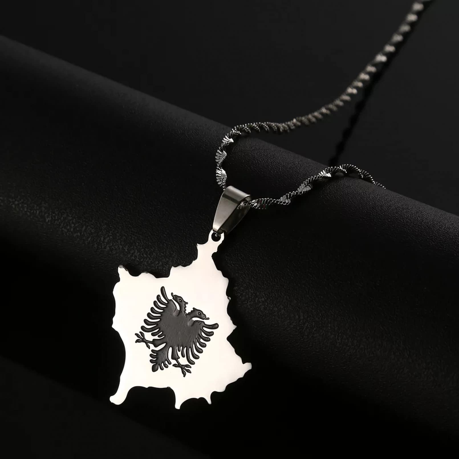 Collana Con Ciondolo Bandiera/Mappa Del Kosovo - Gioiello Patriottico
