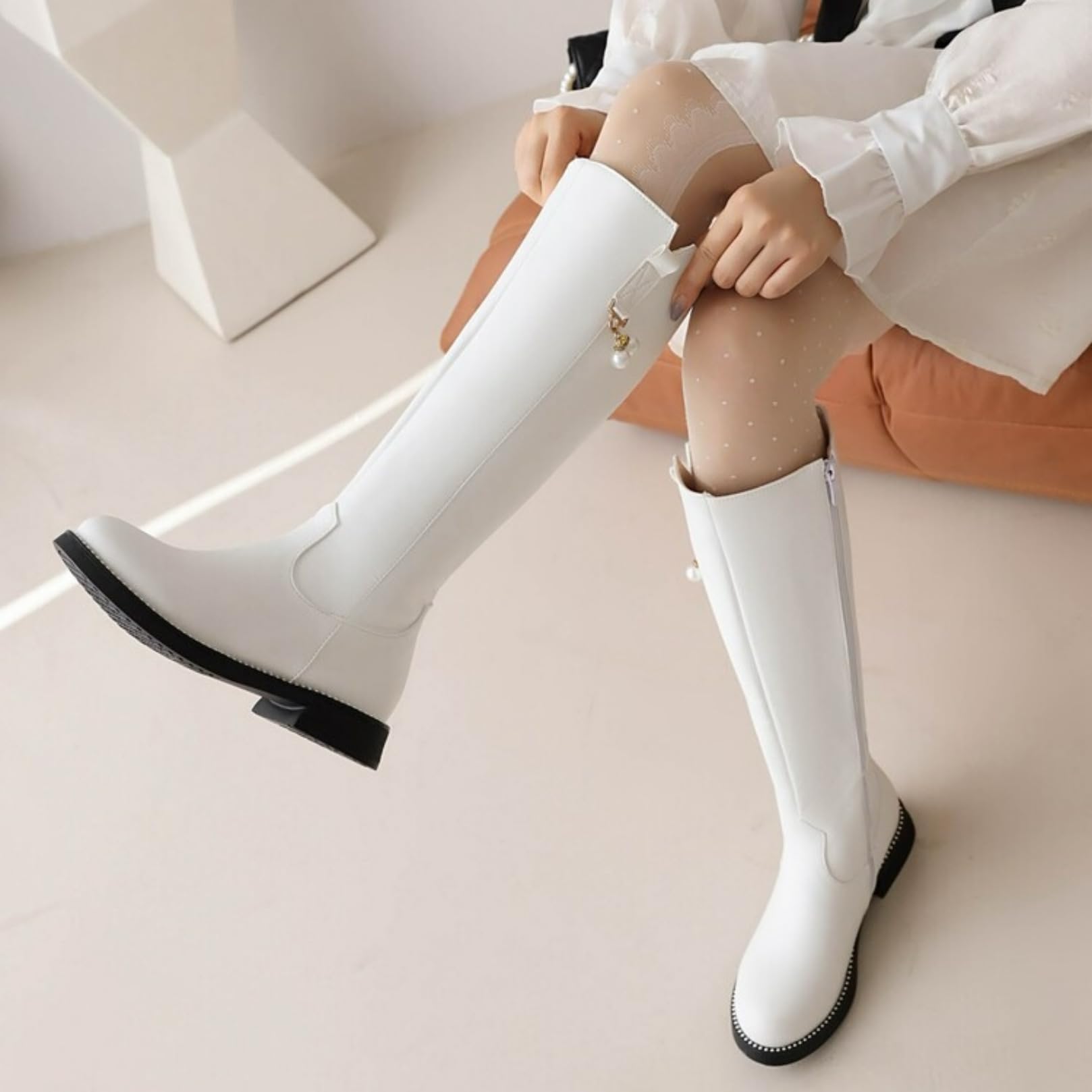 Damen Geschlossene Runder Zehen Kniehohe Stiefel Flache Absatz Ritterstiefel Mit Perle PU-Leder Langen Stiefeln Mit Seitlichem Reißverschluss