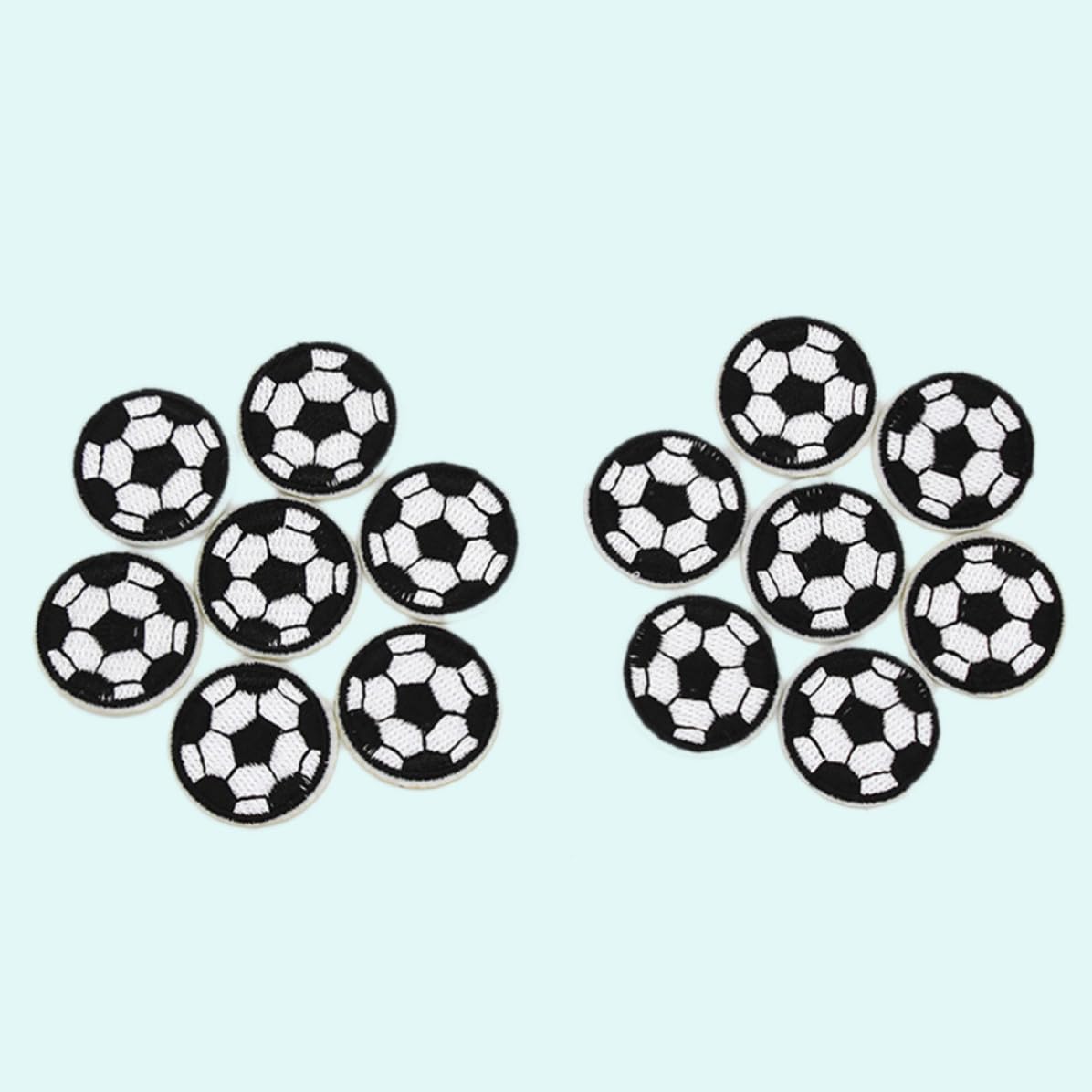 10 Parches Bordados de Fútbol Ideales para Manualidades y Proyectos de Arte DIY, Cubre Agujeros Fácilmente para Coser en Ropa y Bolsos de Tejido
