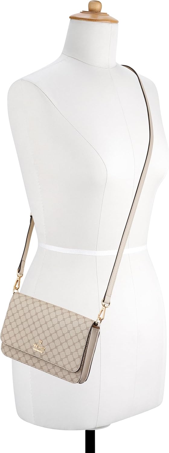 Nine West Luela Phone