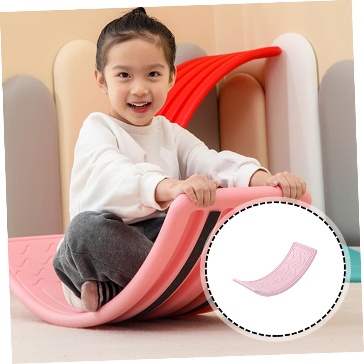 Plastic Balance Seesaw Indoor Sensory Training Equipment for Lightweight Wobble Board Plaything with Non Slip Strips for Balance and Coordination Skills